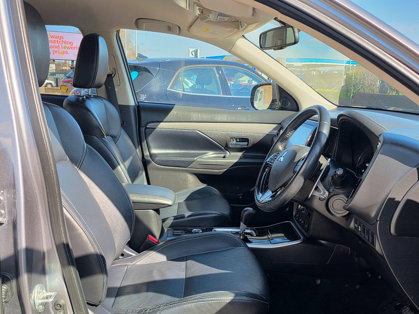 Mitsubishi Outlander 2.0 MIVEC Exceed CVT 4WD Euro 6 (s/s) 5dr 5dr Automatic 2019