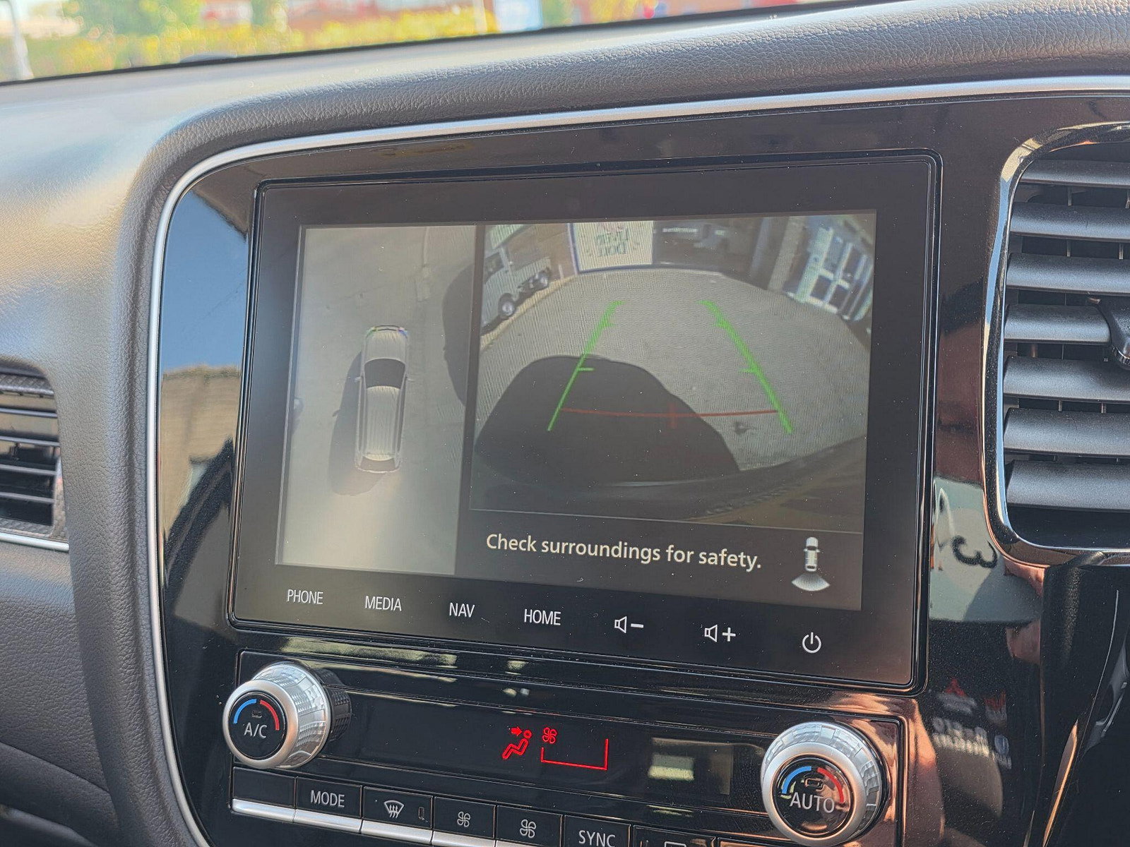 Mitsubishi Outlander 2.0 MIVEC Exceed CVT 4WD Euro 6 (s/s) 5dr 5dr Automatic 2019