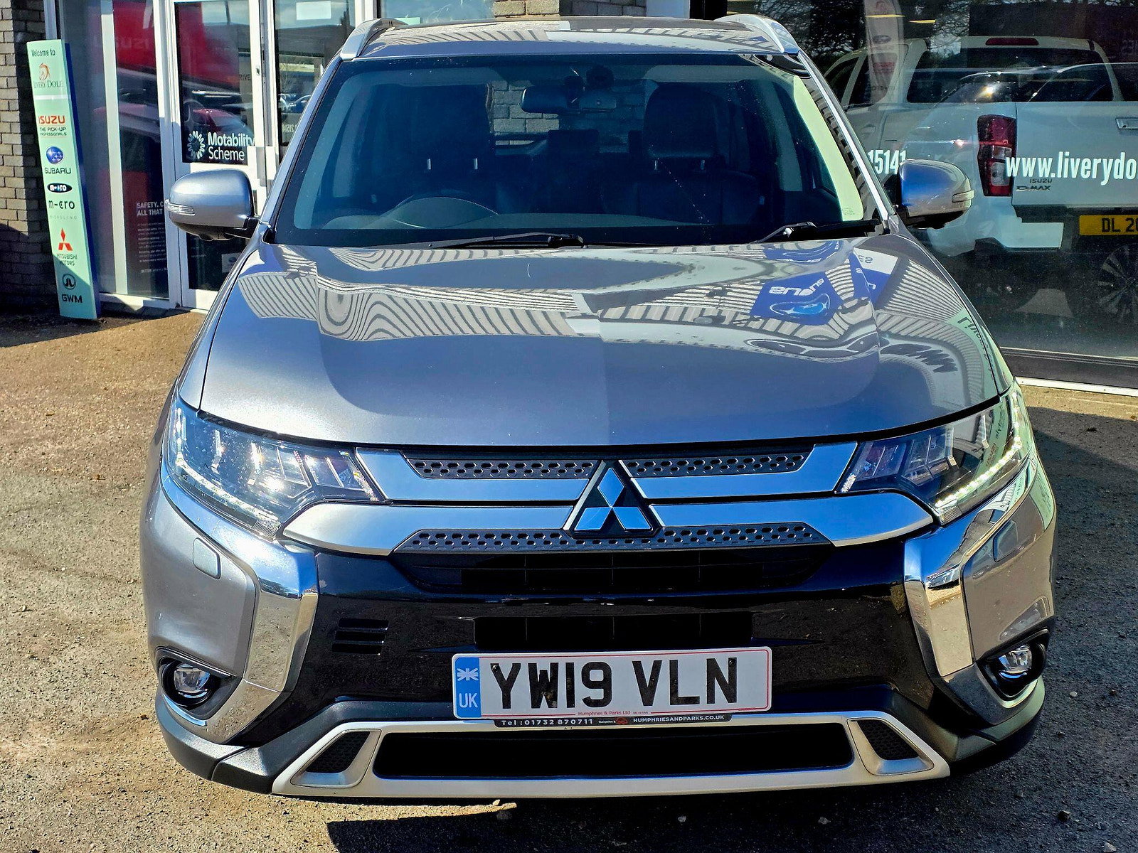 Mitsubishi Outlander 2.0 MIVEC Exceed CVT 4WD Euro 6 (s/s) 5dr 5dr Automatic 2019