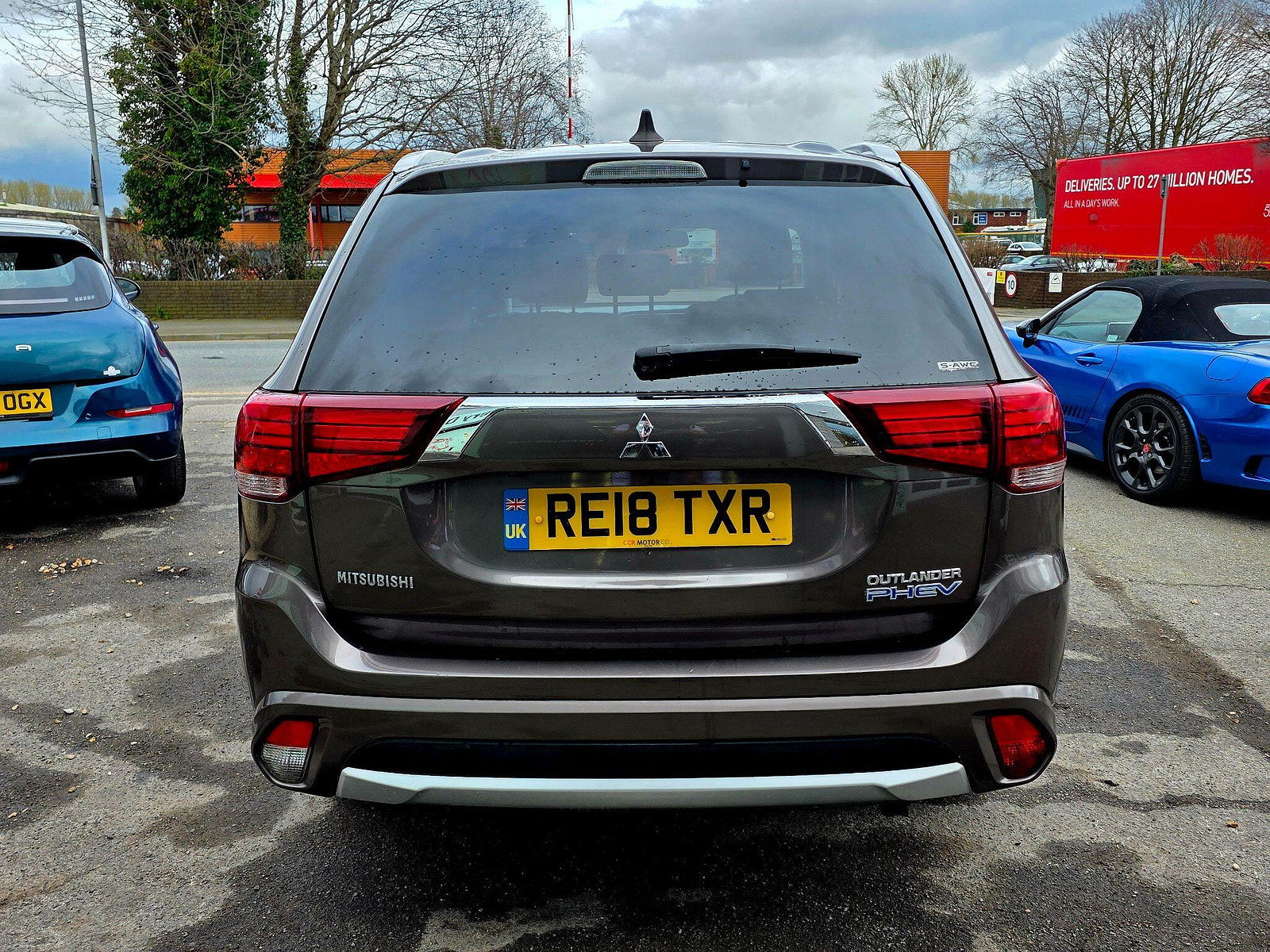 Mitsubishi Outlander 2.0h 12kWh 4h CVT 4WD Euro 6 (s/s) 5dr 5dr Automatic 2018