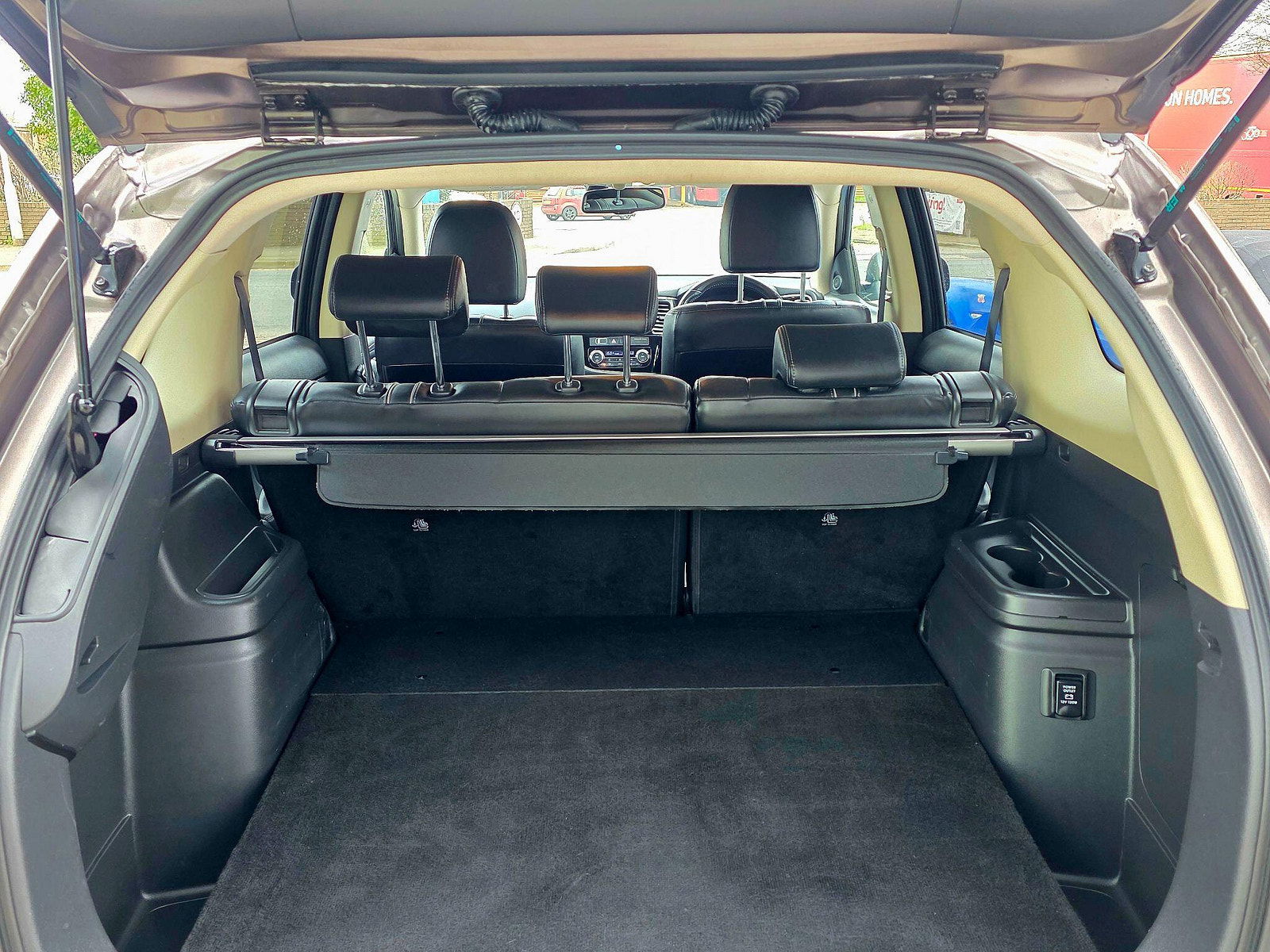 Mitsubishi Outlander 2.0h 12kWh 4h CVT 4WD Euro 6 (s/s) 5dr 5dr Automatic 2018