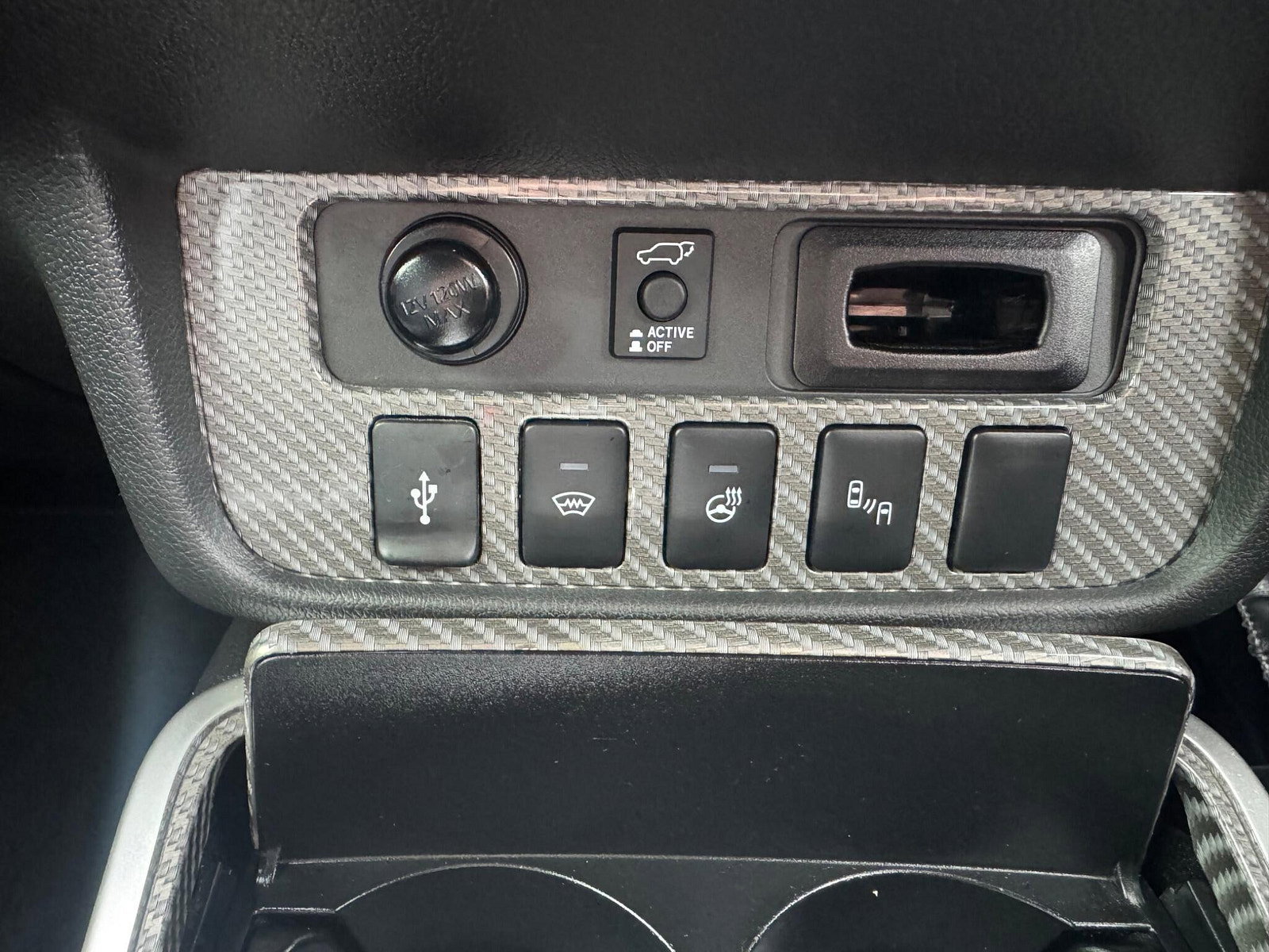 Mitsubishi Outlander 2.4h TwinMotor 13.8kWh 4h CVT 4WD Euro 6 (s/s) 5dr 5dr Automatic 2018