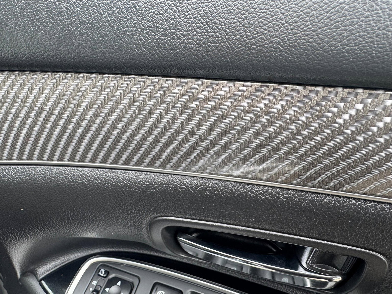 Mitsubishi Outlander 2.4h TwinMotor 13.8kWh 4h CVT 4WD Euro 6 (s/s) 5dr 5dr Automatic 2018