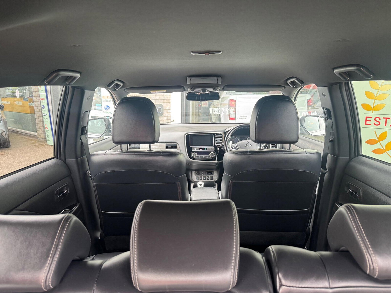 Mitsubishi Outlander 2.4h TwinMotor 13.8kWh 4h CVT 4WD Euro 6 (s/s) 5dr 5dr Automatic 2018