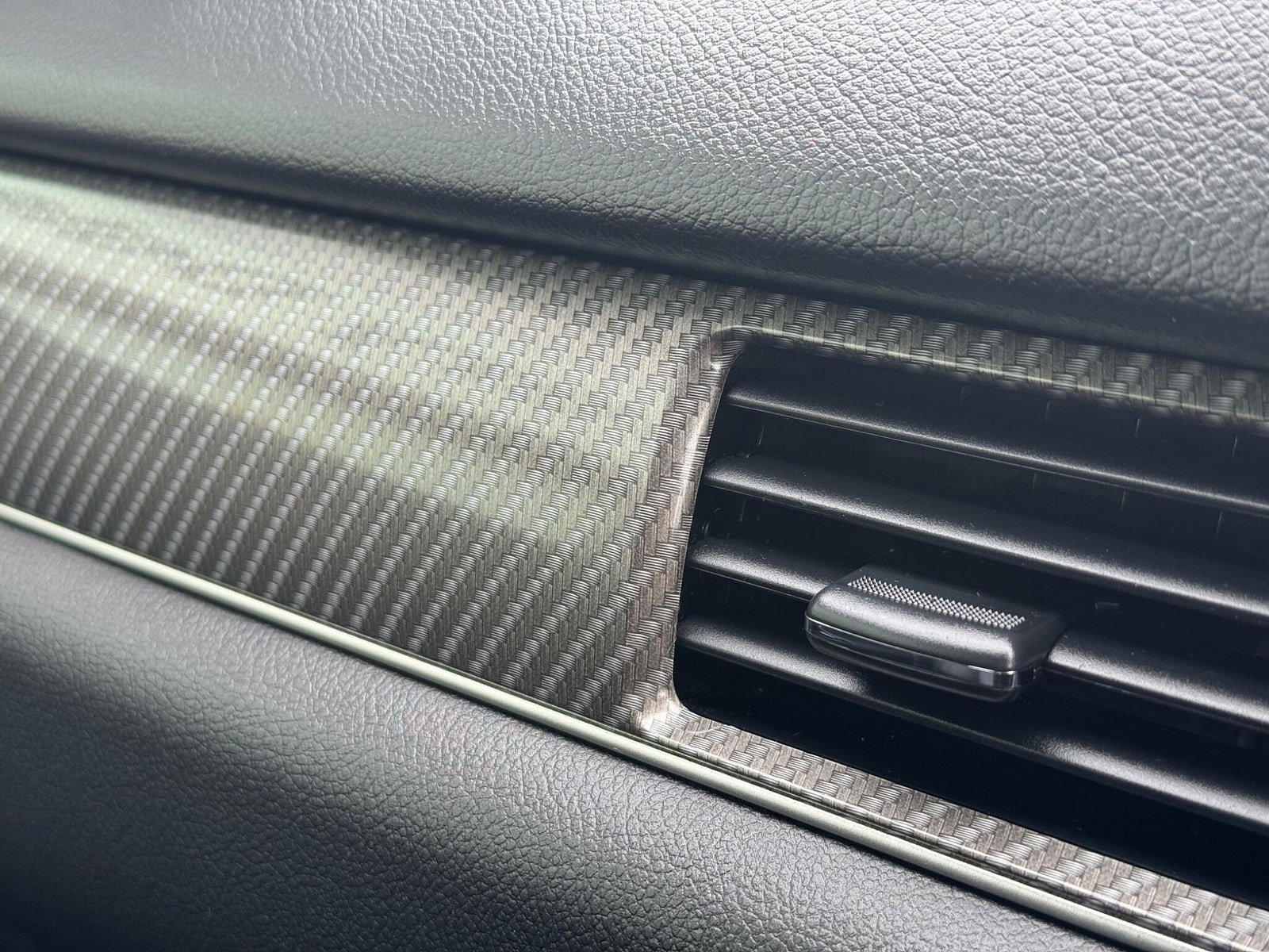 Mitsubishi Outlander 2.4h TwinMotor 13.8kWh 4h CVT 4WD Euro 6 (s/s) 5dr 5dr Automatic 2018