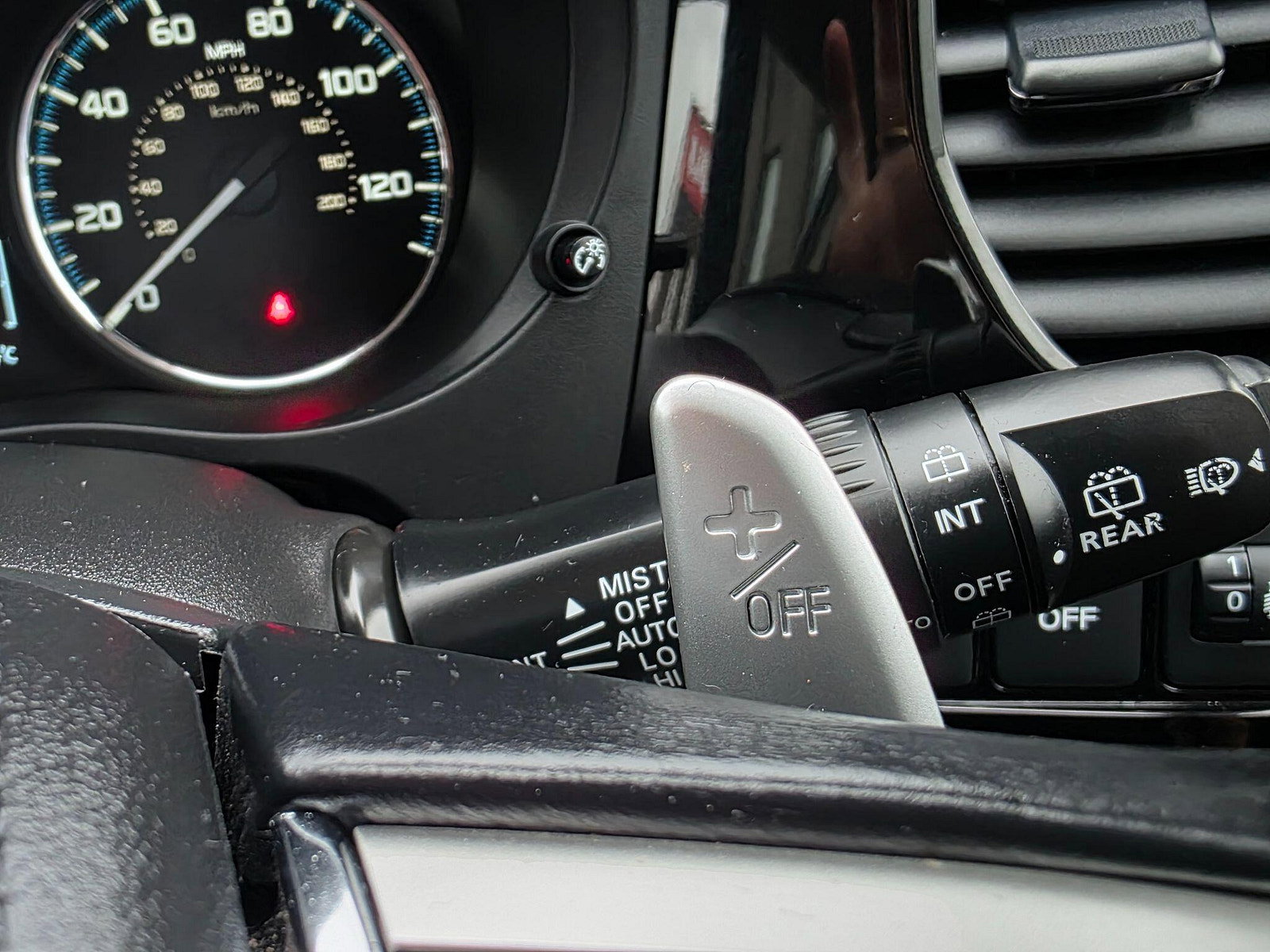 Mitsubishi Outlander 2.4h TwinMotor 13.8kWh Design CVT 4WD Euro 6 (s/s) 5dr 5dr Automatic 2021