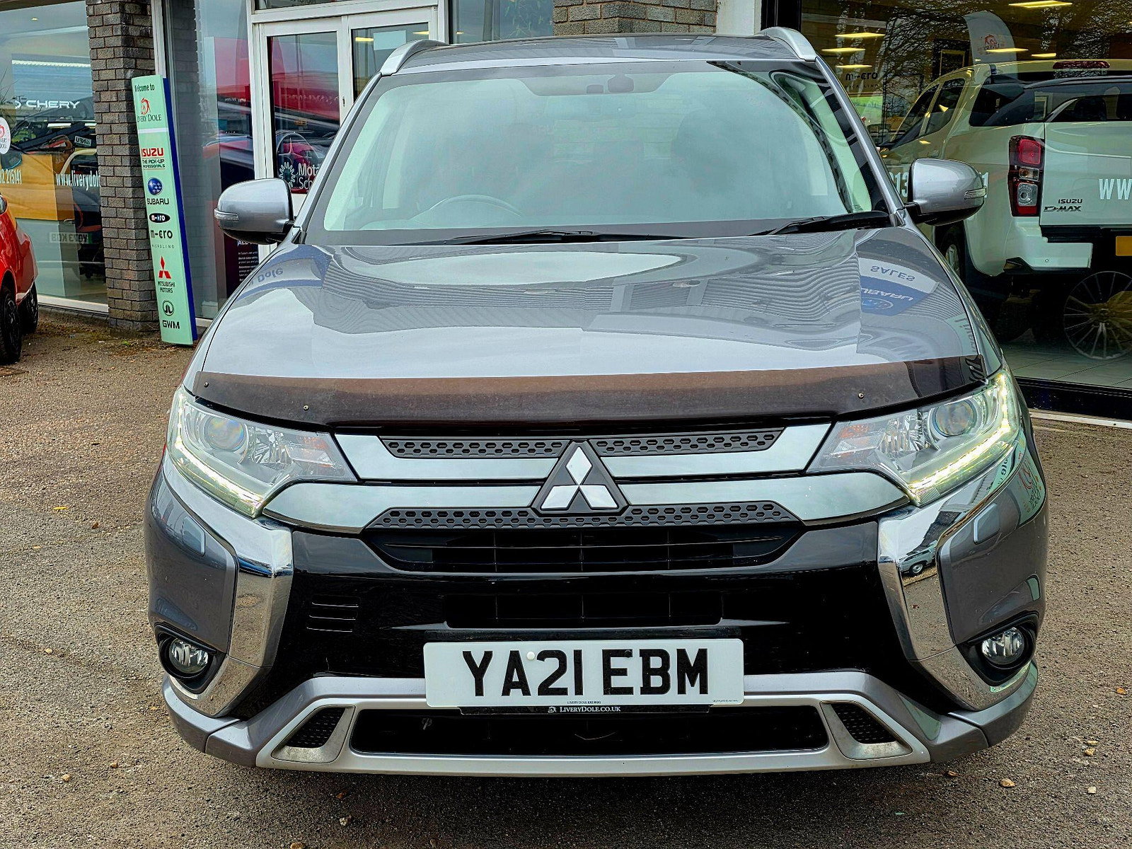 Mitsubishi Outlander 2.4h TwinMotor 13.8kWh Design CVT 4WD Euro 6 (s/s) 5dr 5dr Automatic 2021