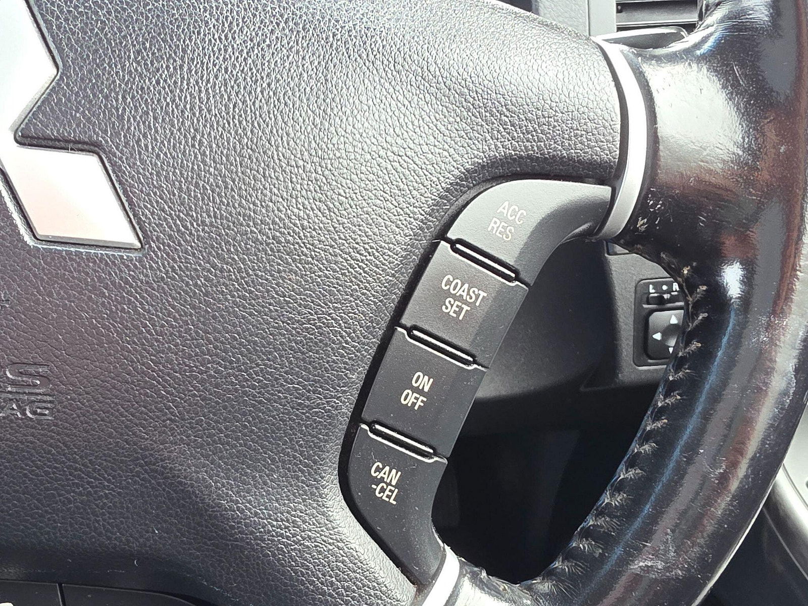 Mitsubishi Shogun 3.2 DI-DC SG3 Auto 4WD Euro 5 5dr LWB 5dr Automatic 2015