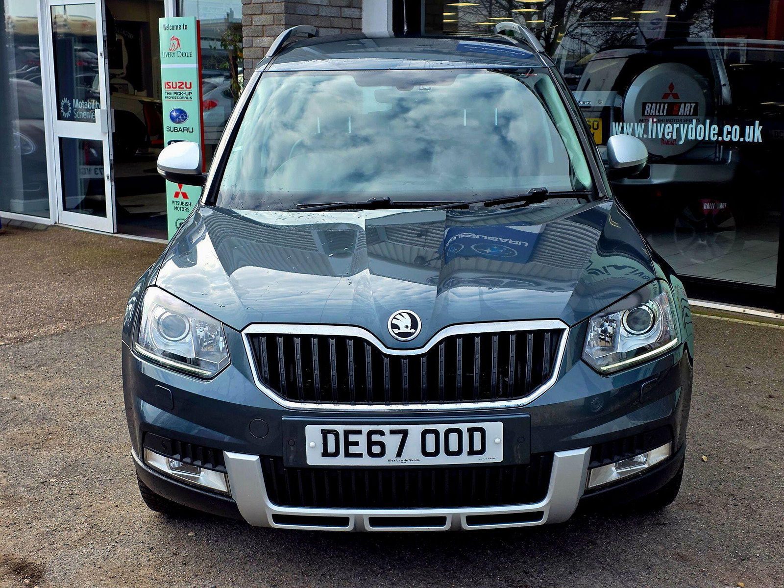 Skoda Yeti 1.2 TSI SE L Drive Outdoor DSG Euro 6 (s/s) 5dr 5dr Automatic 2017