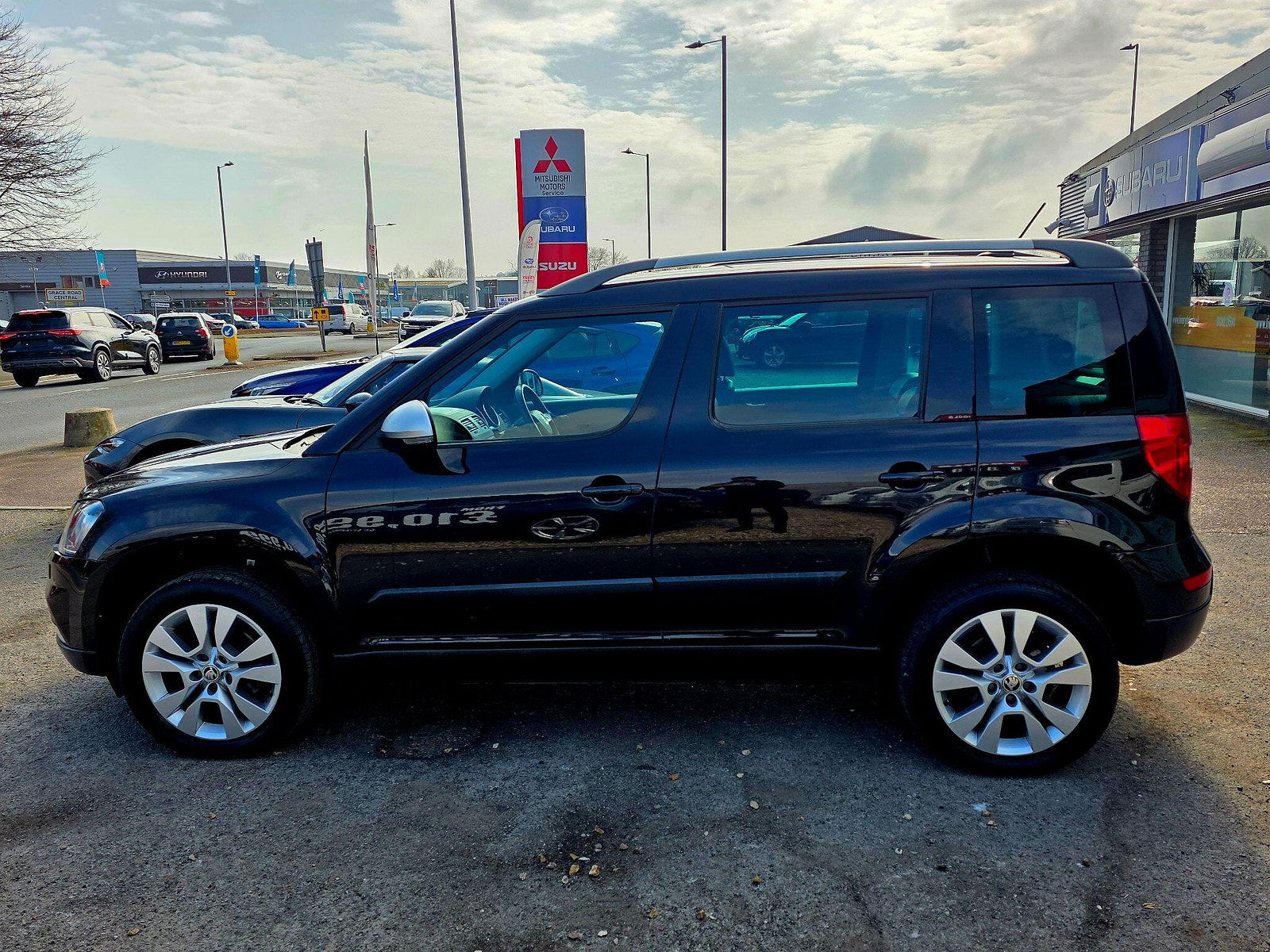 Skoda Yeti 2.0 TDI SE L Drive Outdoor 4WD Euro 6 (s/s) 5dr 5dr Manual 2017