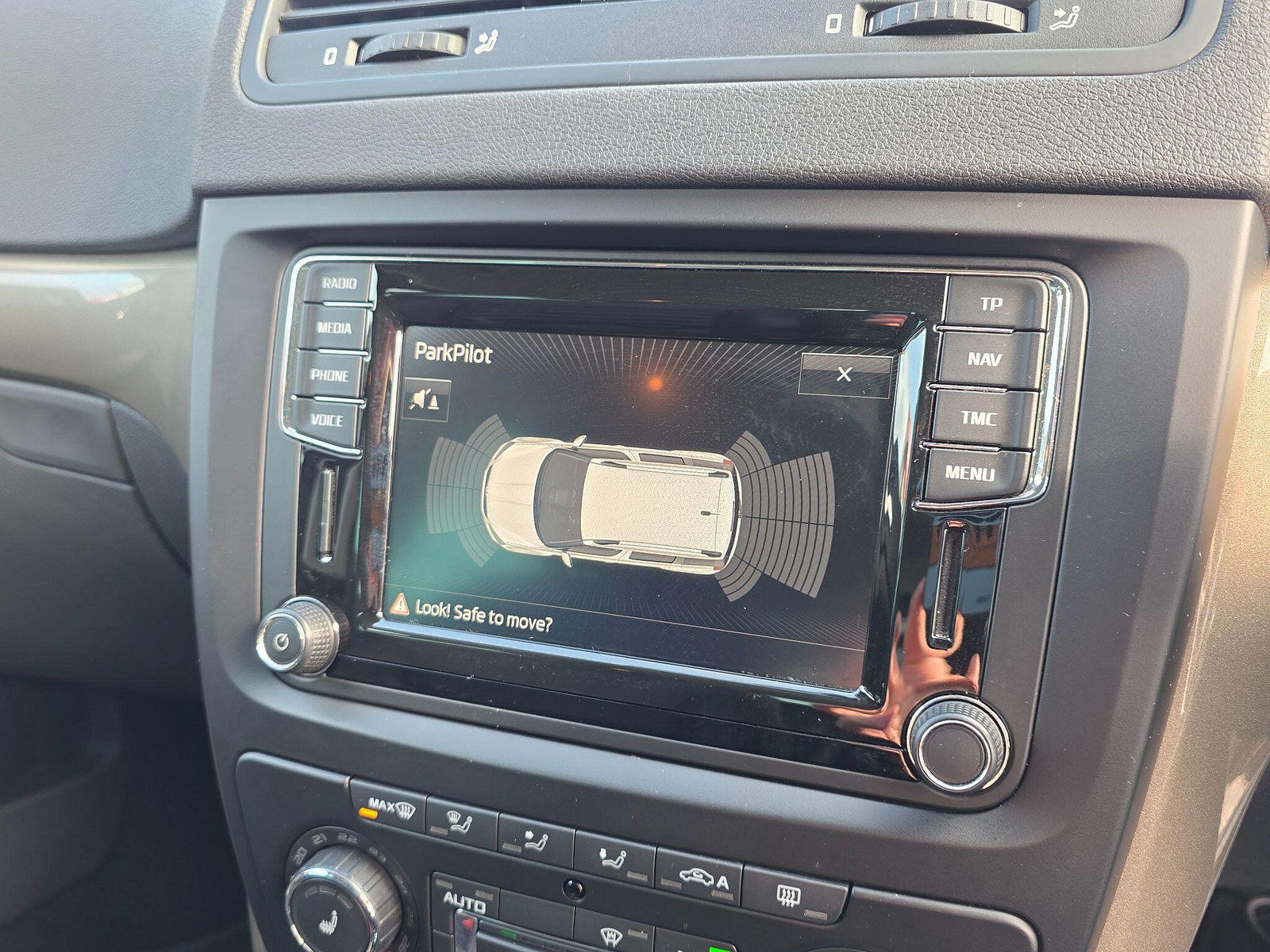 Skoda Yeti 2.0 TDI SE L Drive Outdoor 4WD Euro 6 (s/s) 5dr 5dr Manual 2017