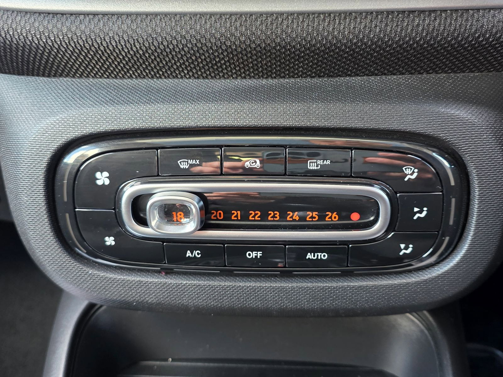 Smart ForTwo 17.6kWh Premium Auto 2dr (22kW Charger) 2dr Automatic 2021