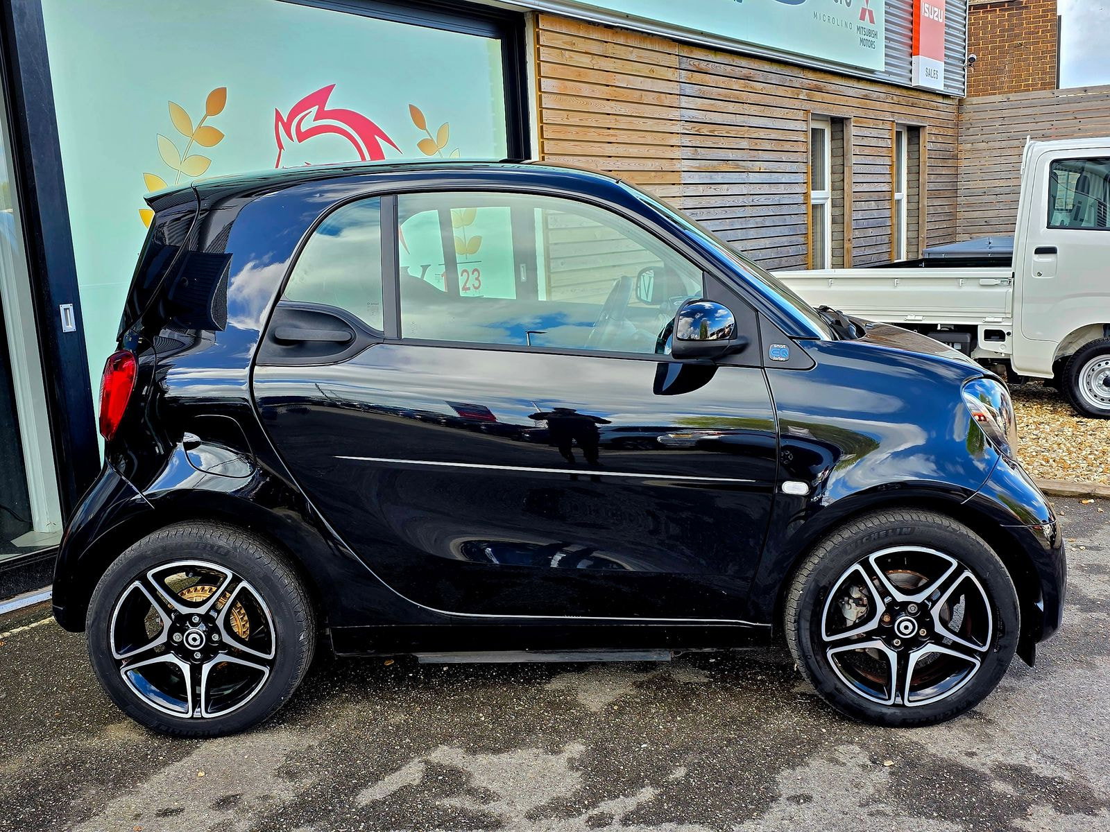 Smart ForTwo 17.6kWh Premium Auto 2dr (22kW Charger) 2dr Automatic 2021