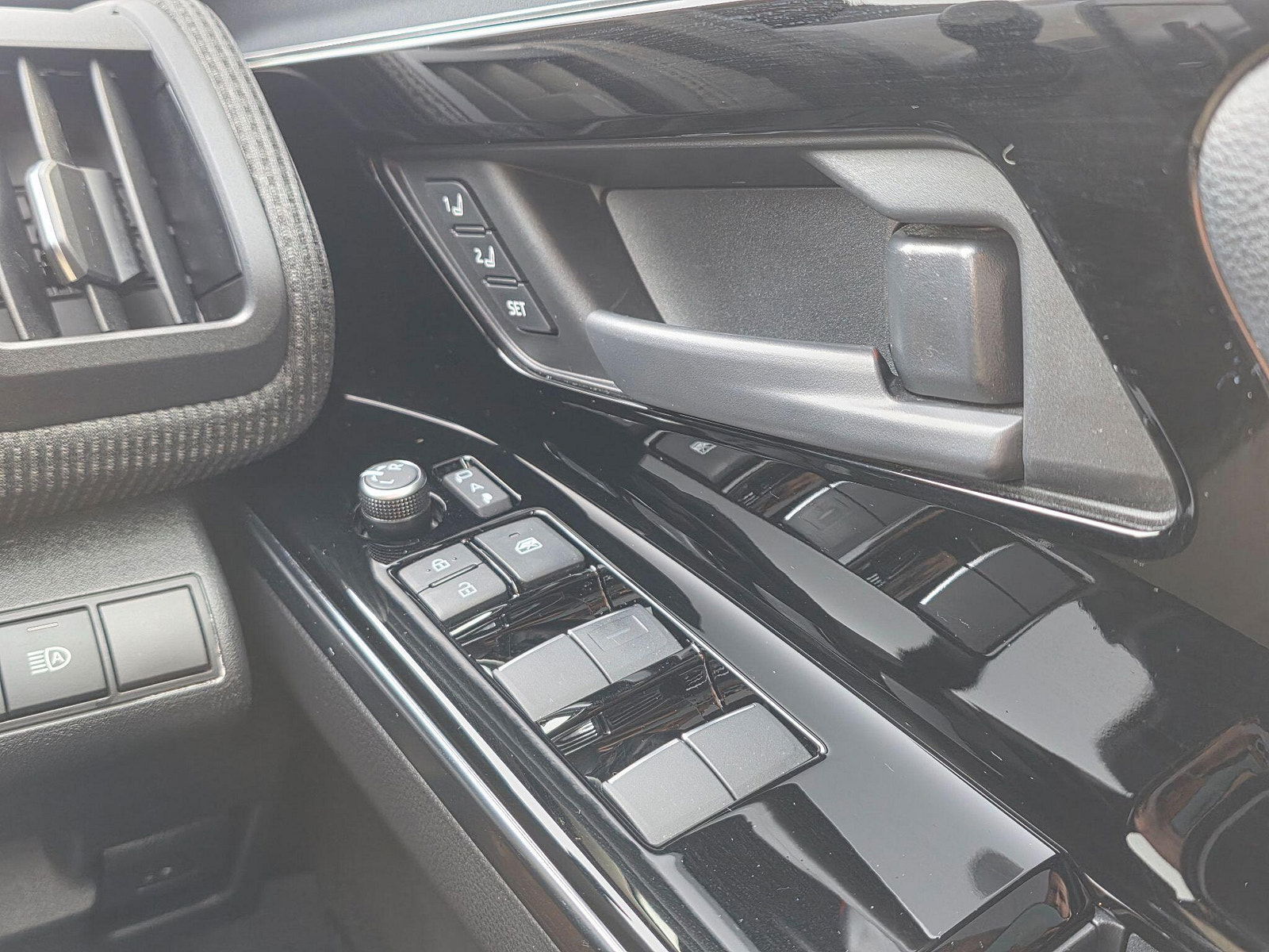 Subaru Solterra 71.4kWh Touring Auto AWD 5dr 5dr Automatic 2023