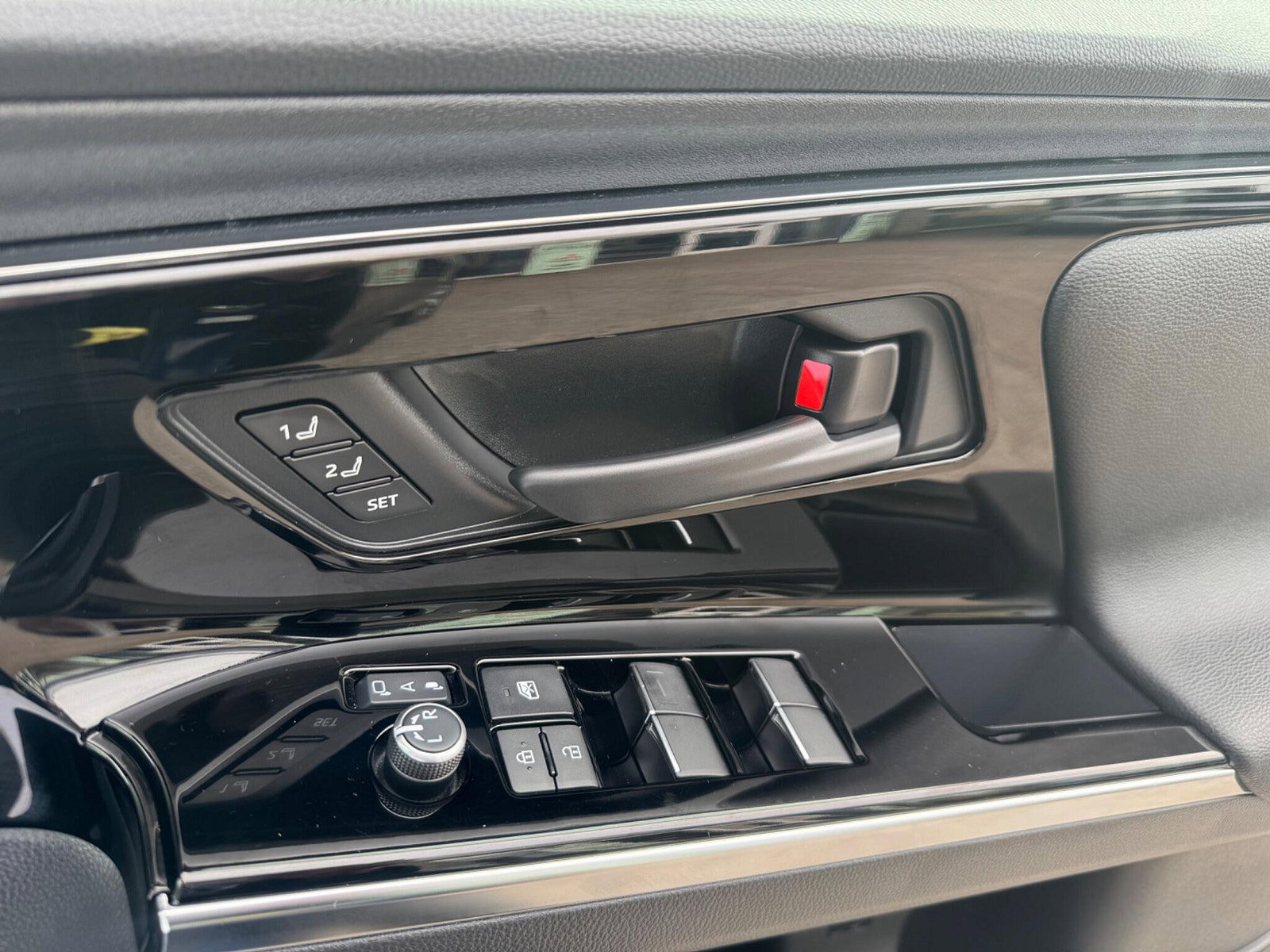 Subaru Solterra 71.4kWh Touring Auto AWD 5dr 5dr Automatic 2024