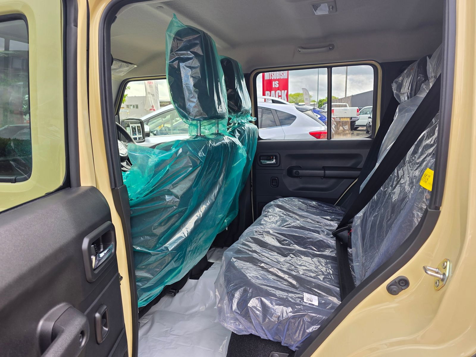 Suzuki Jimny SUZUKI JIMNY NOMADE ALLGRIP AUTO 4WD 1.5L PETROL 5dr Automatic 2025