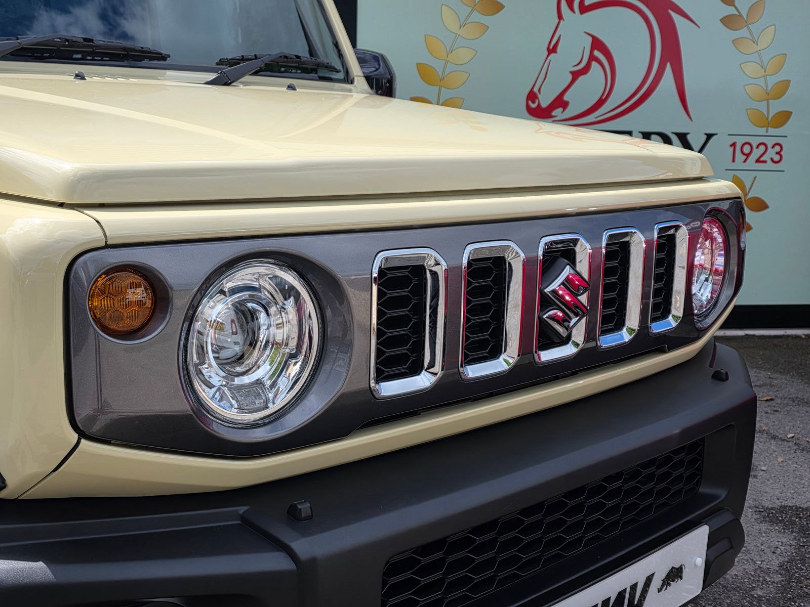 Suzuki Jimny SUZUKI JIMNY NOMADE ALLGRIP AUTO 4WD 1.5L PETROL 5dr Automatic 2025