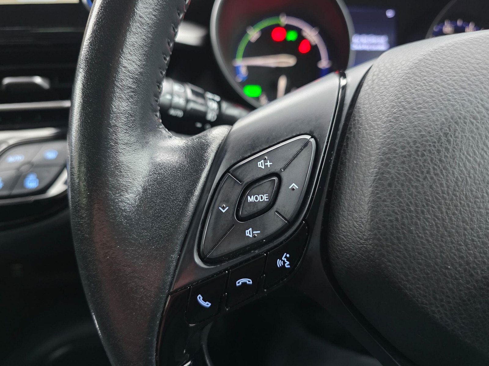 Toyota C-HR 1.8 VVT-h Icon CVT Euro 6 (s/s) 5dr 5dr Automatic 2020