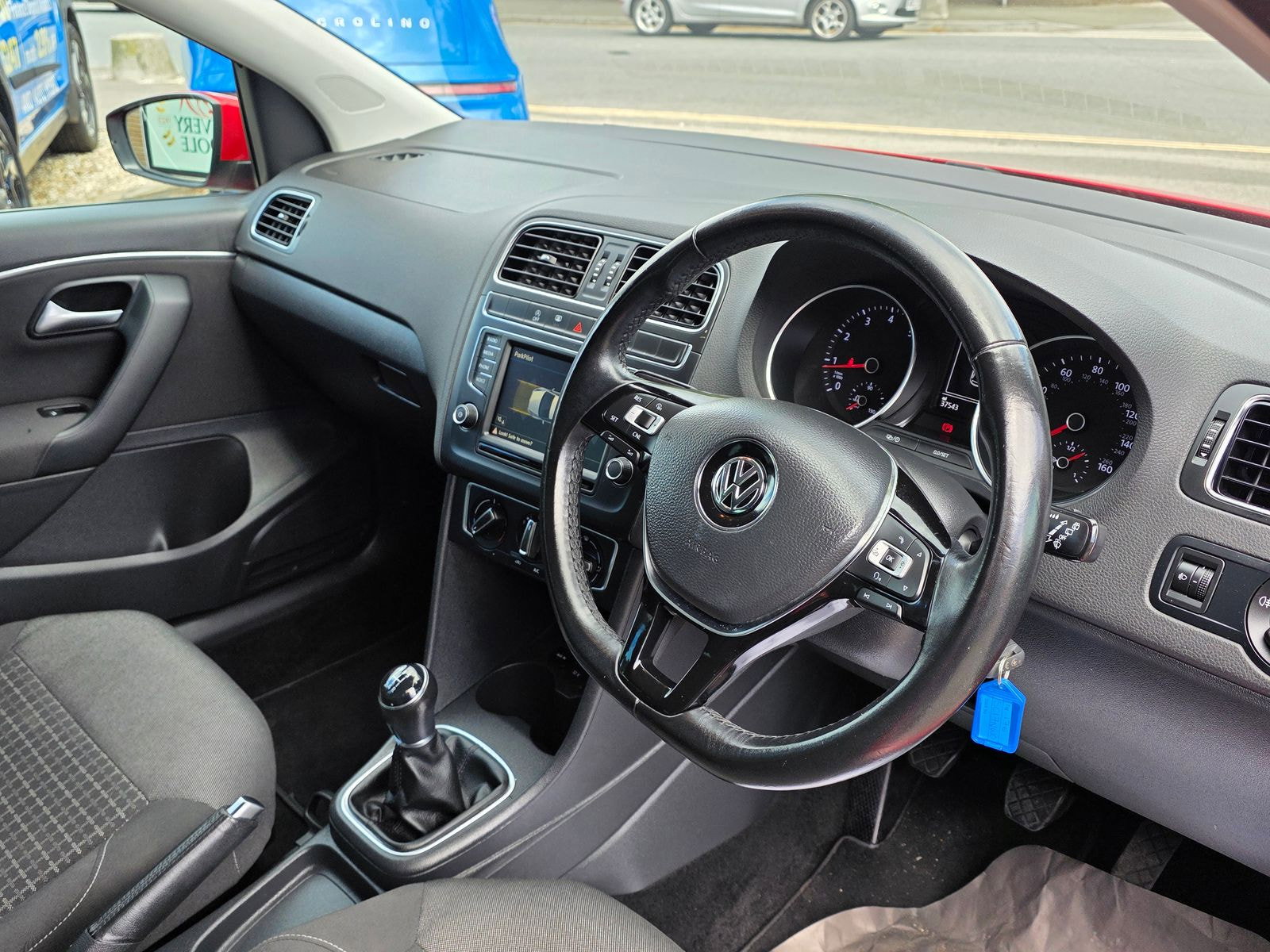 Volkswagen Polo 1.0 BlueMotion Tech Match Edition Hatchback 5dr Petrol Manual Euro 6 (s/s) (60 ps) 5dr Manual 2017