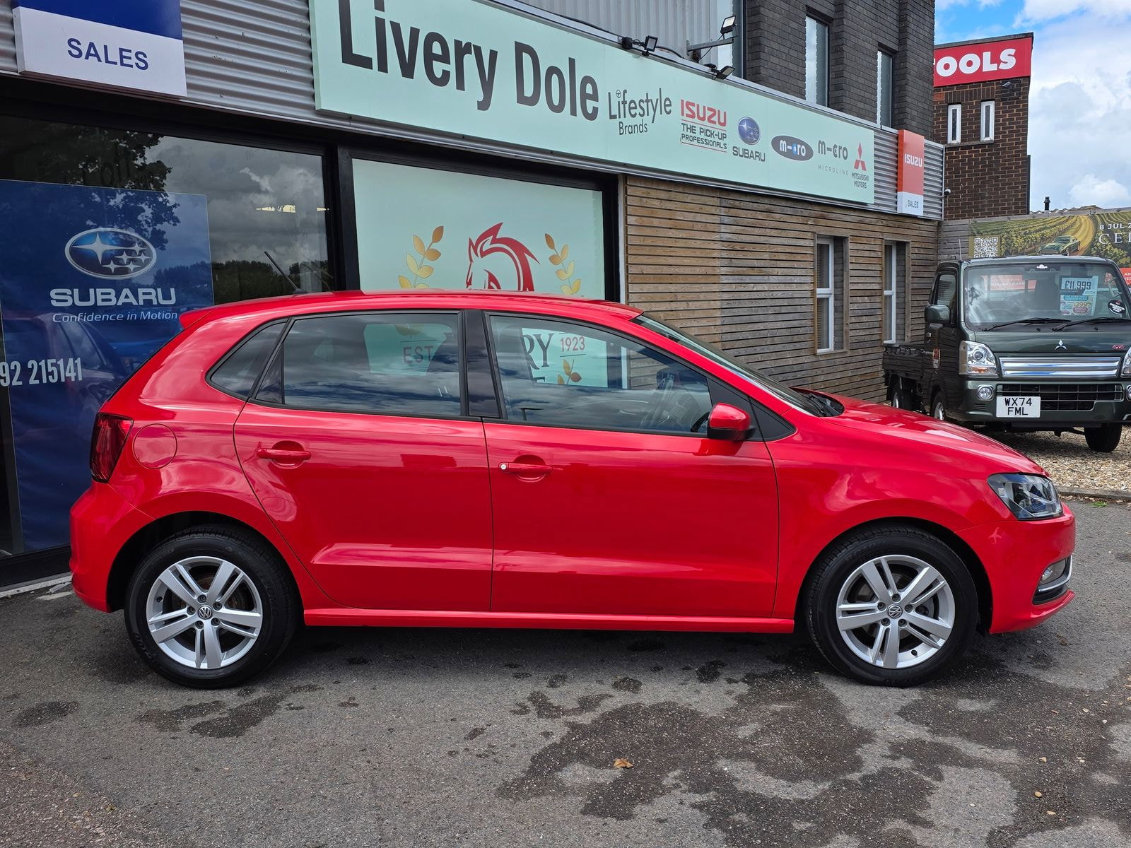 Volkswagen Polo 1.0 BlueMotion Tech Match Edition Hatchback 5dr Petrol Manual Euro 6 (s/s) (60 ps) 5dr Manual 2017