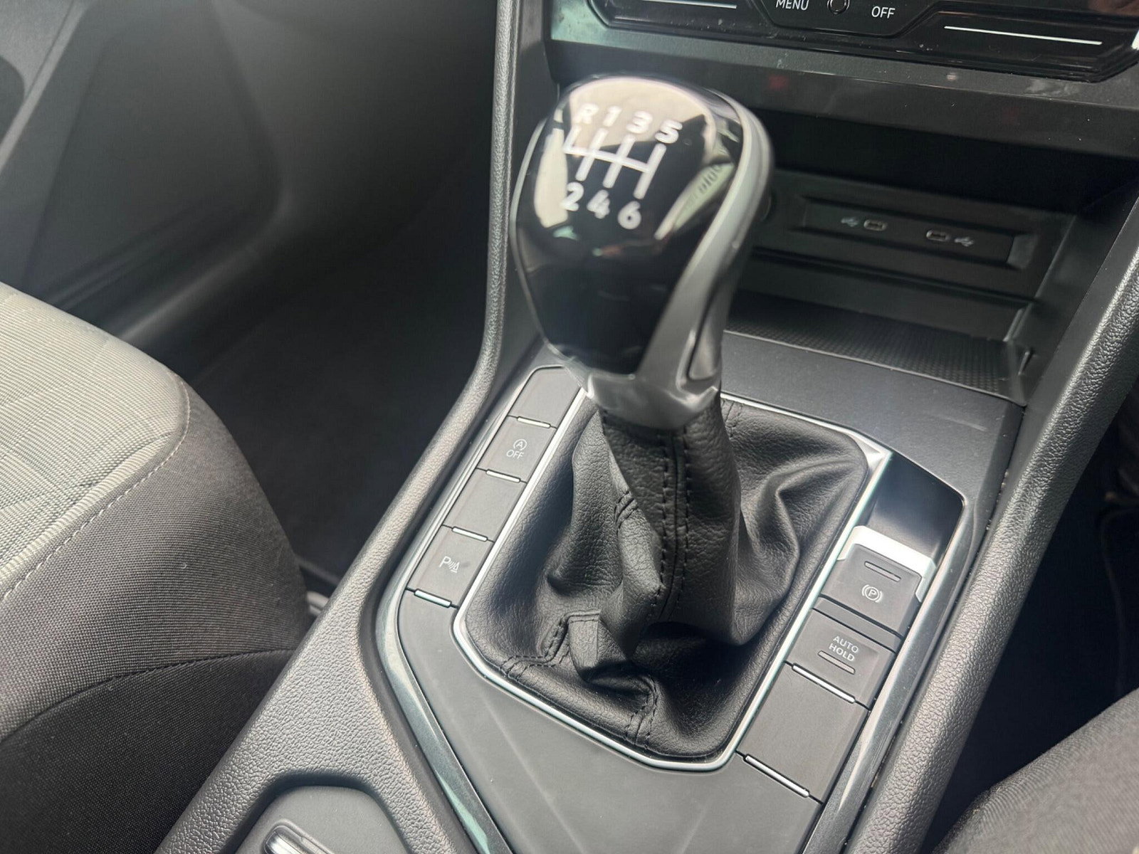 Volkswagen Tiguan 1.5 TSI Life Euro 6 (s/s) 5dr 5dr Manual 2022