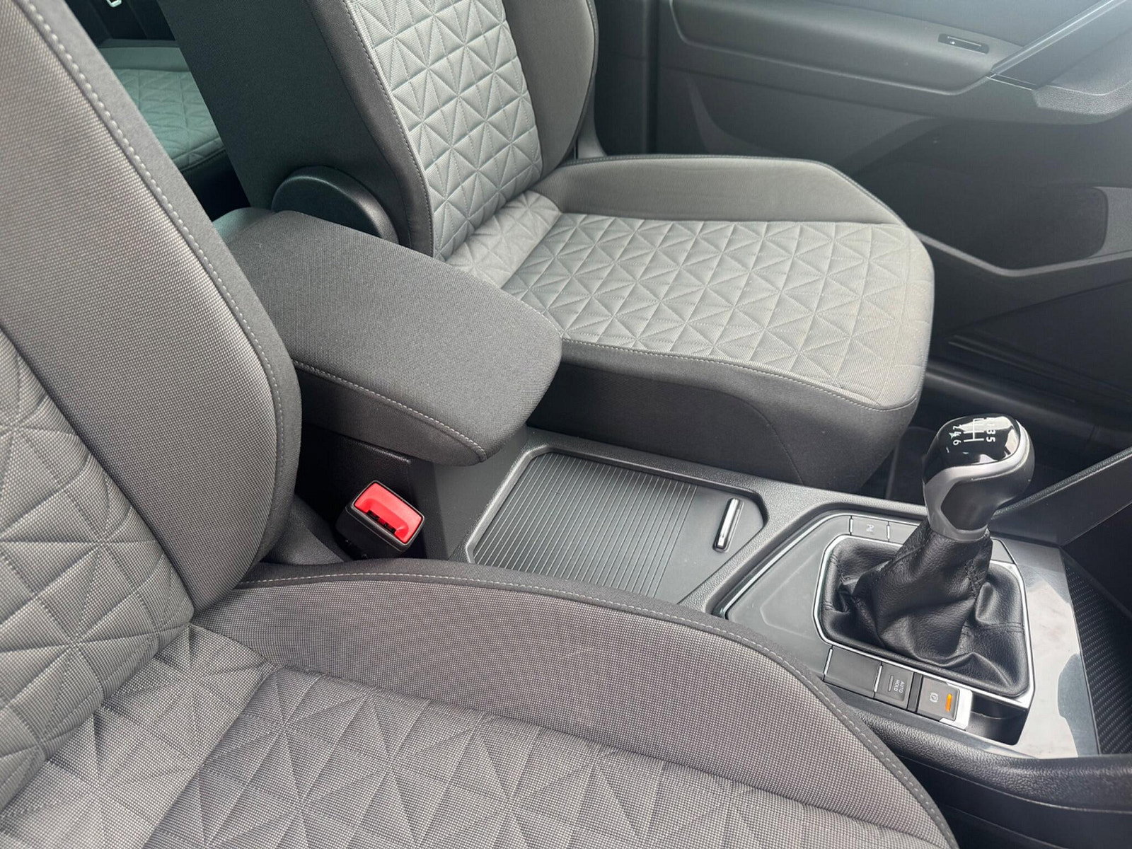 Volkswagen Tiguan 1.5 TSI Life Euro 6 (s/s) 5dr 5dr Manual 2022