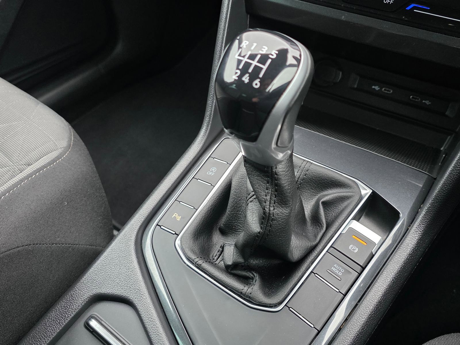 Volkswagen Tiguan 1.5 TSI Life Euro 6 (s/s) 5dr 5dr Manual 2022