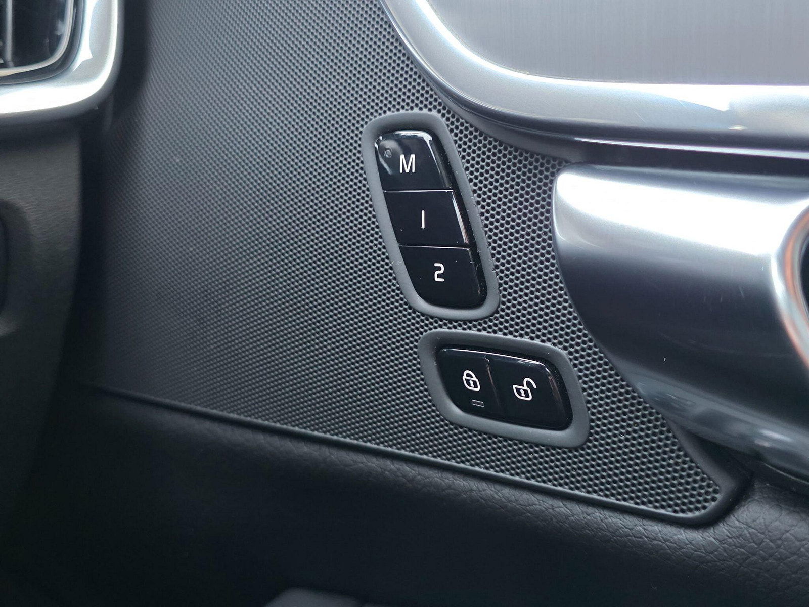 Volvo V90 2.0 T4 Momentum Plus Auto Euro 6 (s/s) 5dr 5dr Automatic 2020