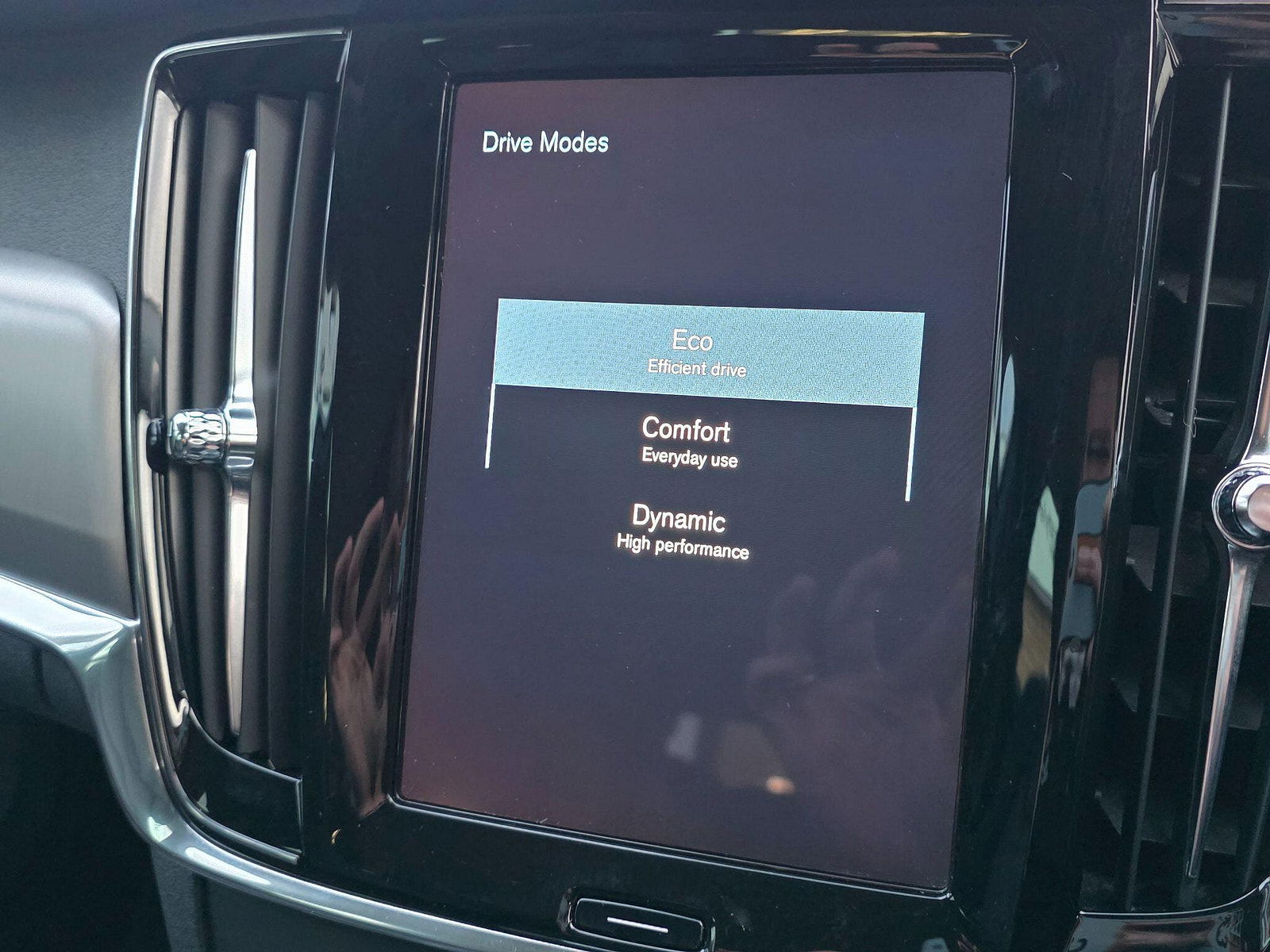 Volvo V90 2.0 T4 Momentum Plus Auto Euro 6 (s/s) 5dr 5dr Automatic 2020