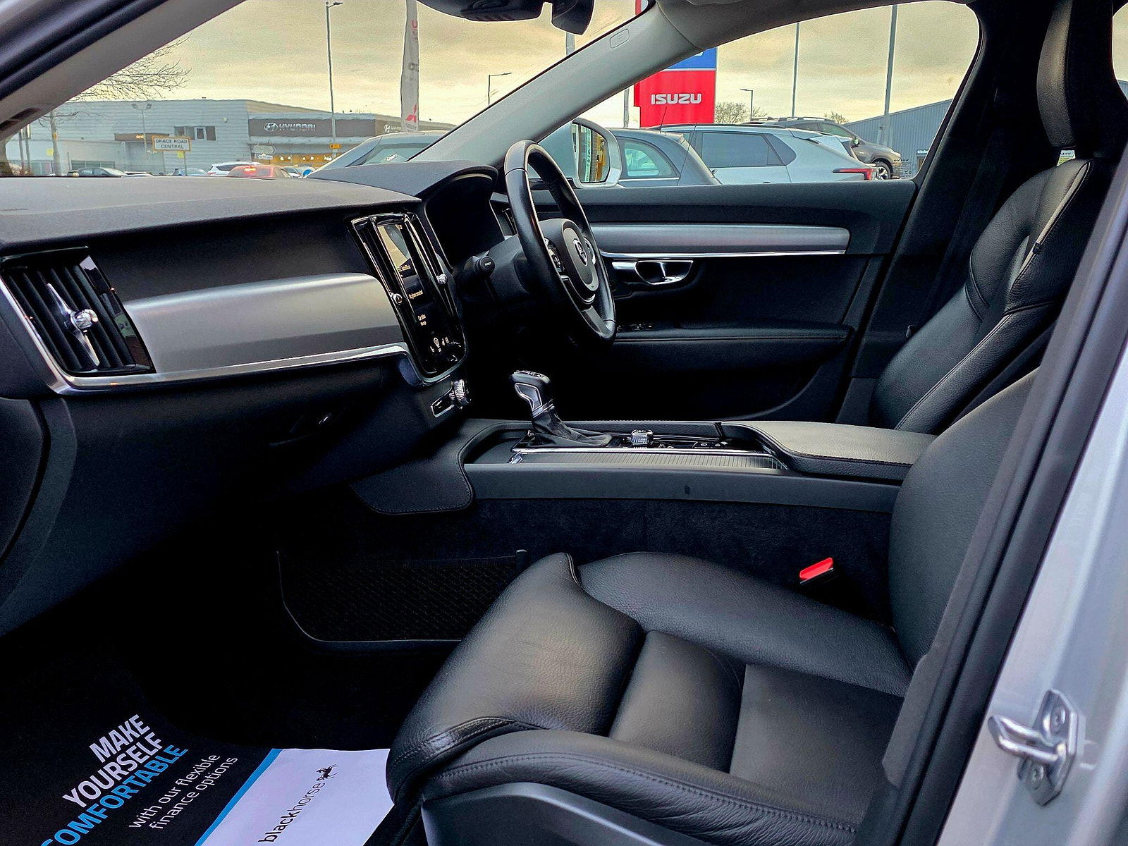 Volvo V90 2.0 T4 Momentum Plus Auto Euro 6 (s/s) 5dr 5dr Automatic 2020