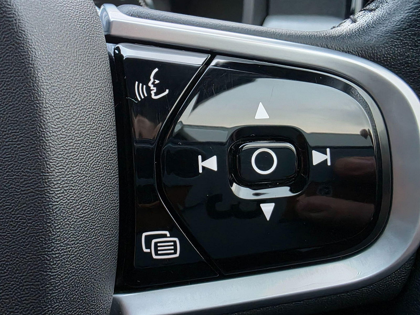 Volvo V90 2.0 T4 Momentum Plus Auto Euro 6 (s/s) 5dr 5dr Automatic 2020