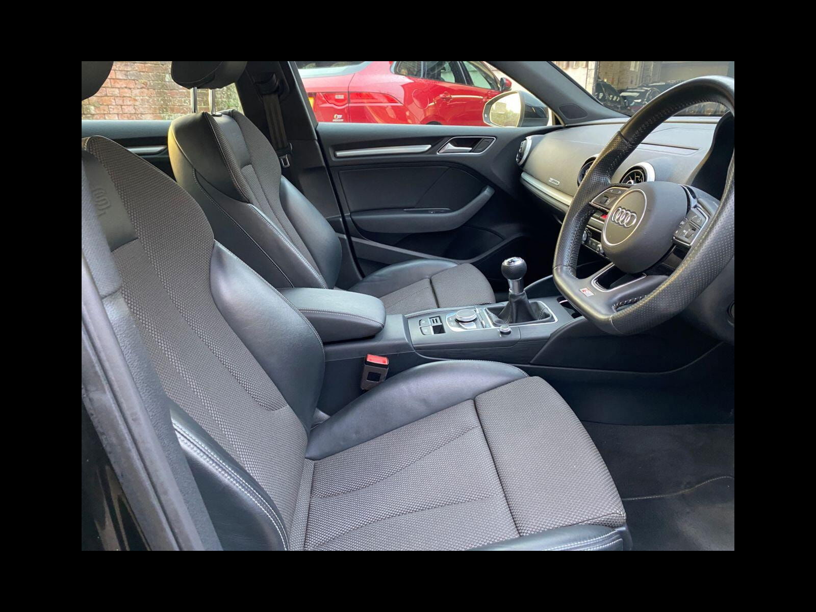 Audi A3 1.5 TFSI CoD 35 S line Sportback 5dr Petrol Manual Euro 6 (s/s) (150 ps) Low mileage, S Line Spec, Nav, USB 5dr Manual 2019