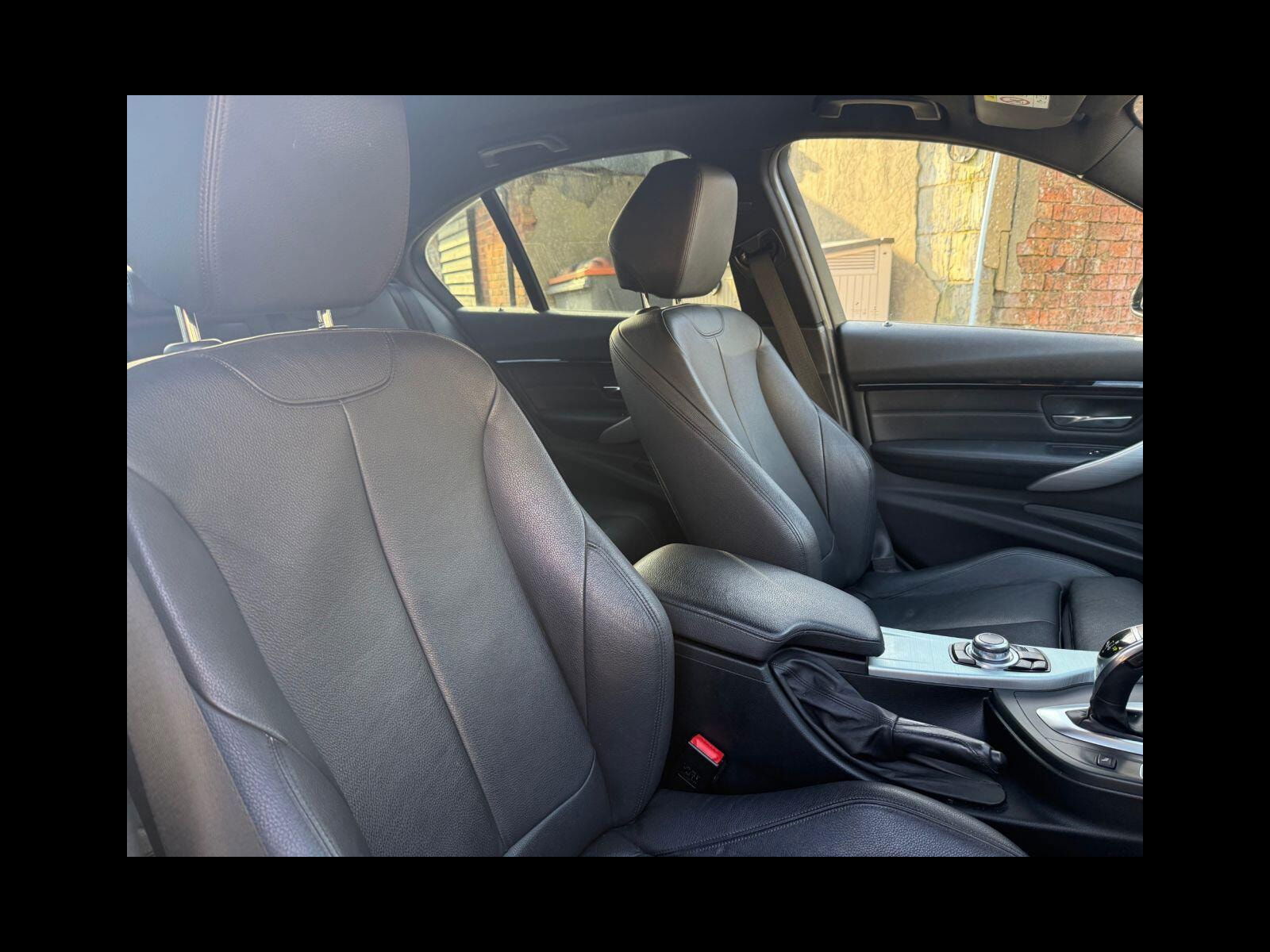 BMW 3 Series 2.0 320d M Sport Saloon 4dr Diesel Auto Euro 6 (s/s) (190 ps) M Sport Pro Pack, PDC front & rear 4dr Automatic 2016