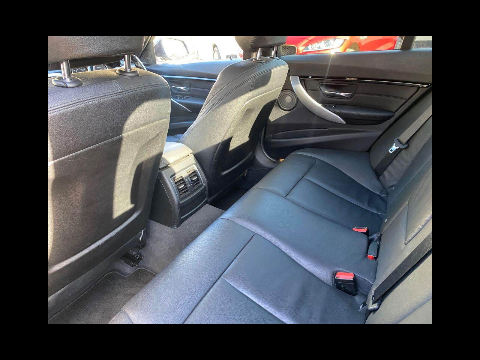 BMW 3 Series 2.0 320d M Sport Saloon 4dr Diesel Auto Euro 6 (s/s) (190 ps) M Sport Pro Pack, PDC front & rear 4dr Automatic 2016