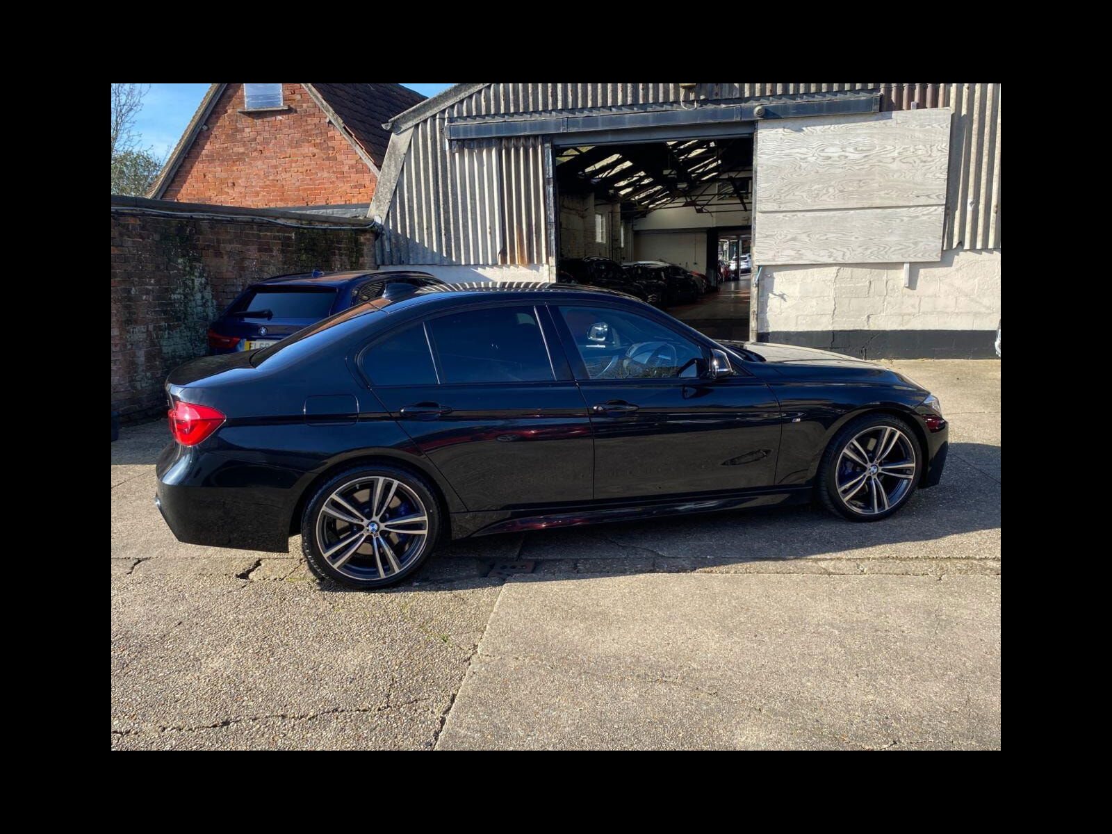 BMW 3 Series 2.0 320d M Sport Saloon 4dr Diesel Auto Euro 6 (s/s) (190 ps) M Sport Pro Pack, PDC front & rear 4dr Automatic 2016