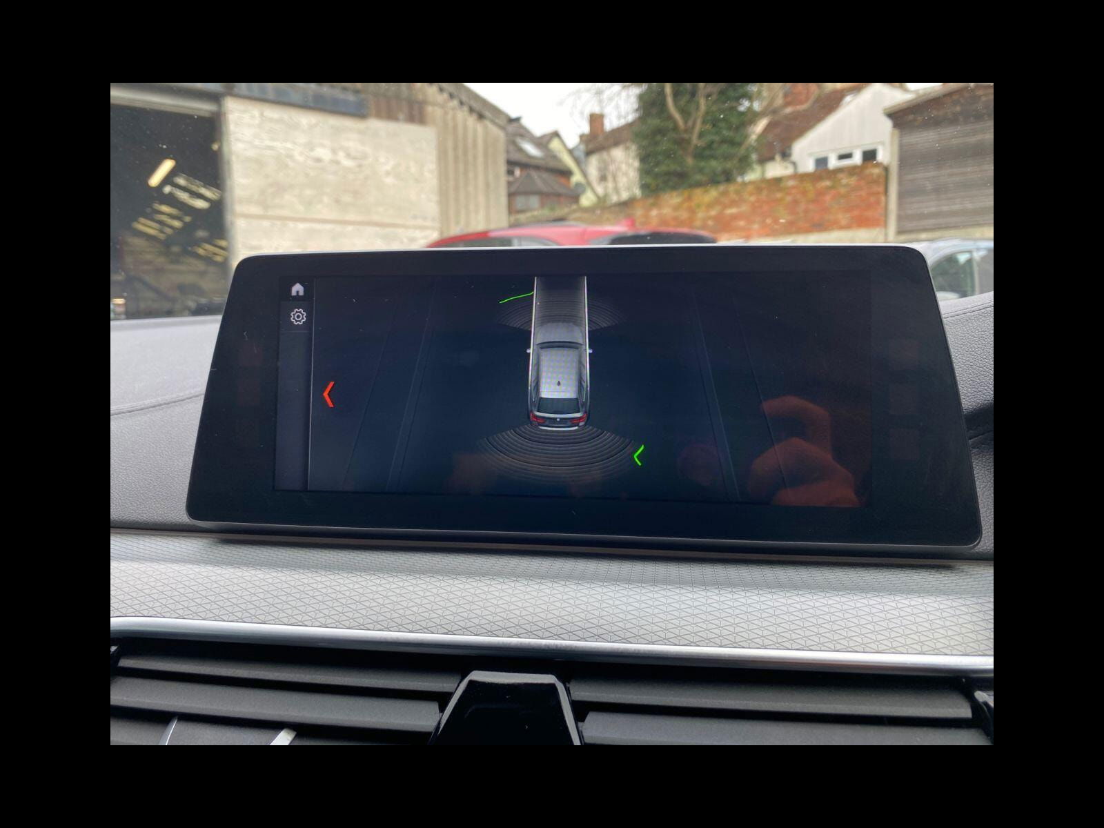 BMW 5 Series 2.0 520d M Sport Touring 5dr Diesel Auto Euro 6 (s/s) (190 ps) CarPlay, Sat Nav, Bluetooth, DAB,CD 5dr Automatic 2018