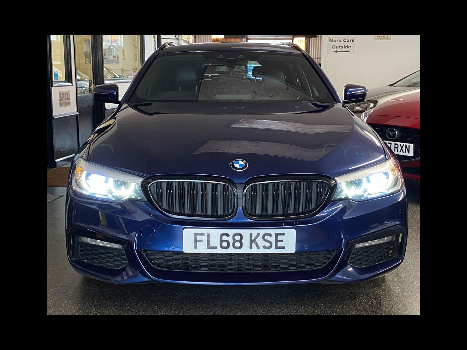 BMW 5 Series 2.0 520d M Sport Touring 5dr Diesel Auto Euro 6 (s/s) (190 ps) CarPlay, Sat Nav, Bluetooth, DAB,CD 5dr Automatic 2018