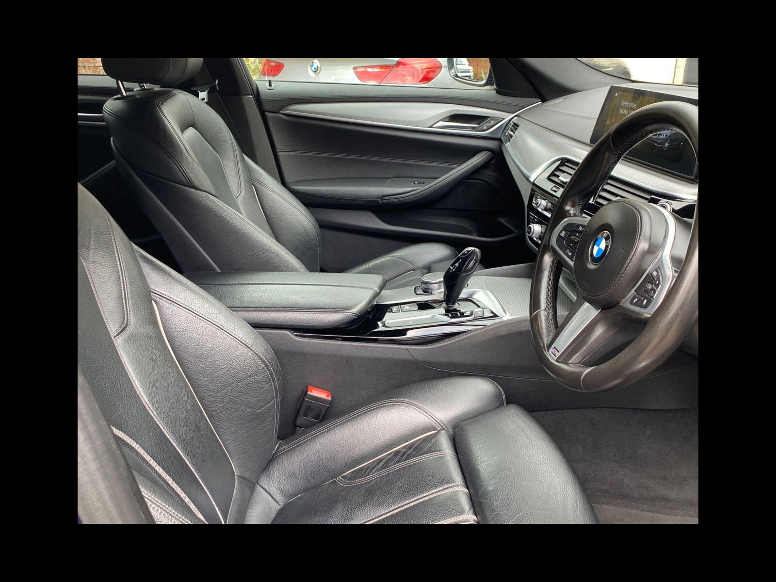 BMW 5 Series 2.0 520d M Sport Touring 5dr Diesel Auto Euro 6 (s/s) (190 ps) CarPlay, Sat Nav, Bluetooth, DAB,CD 5dr Automatic 2018