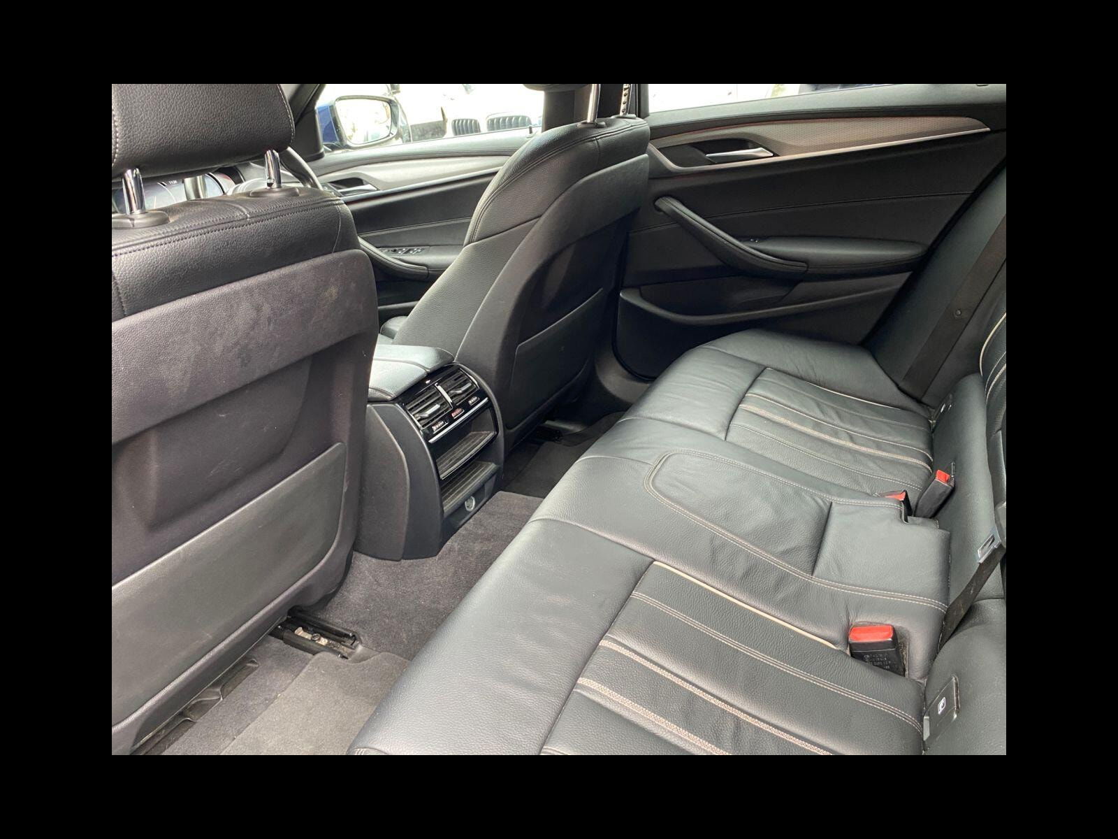 BMW 5 Series 2.0 520d M Sport Touring 5dr Diesel Auto Euro 6 (s/s) (190 ps) CarPlay, Sat Nav, Bluetooth, DAB,CD 5dr Automatic 2018