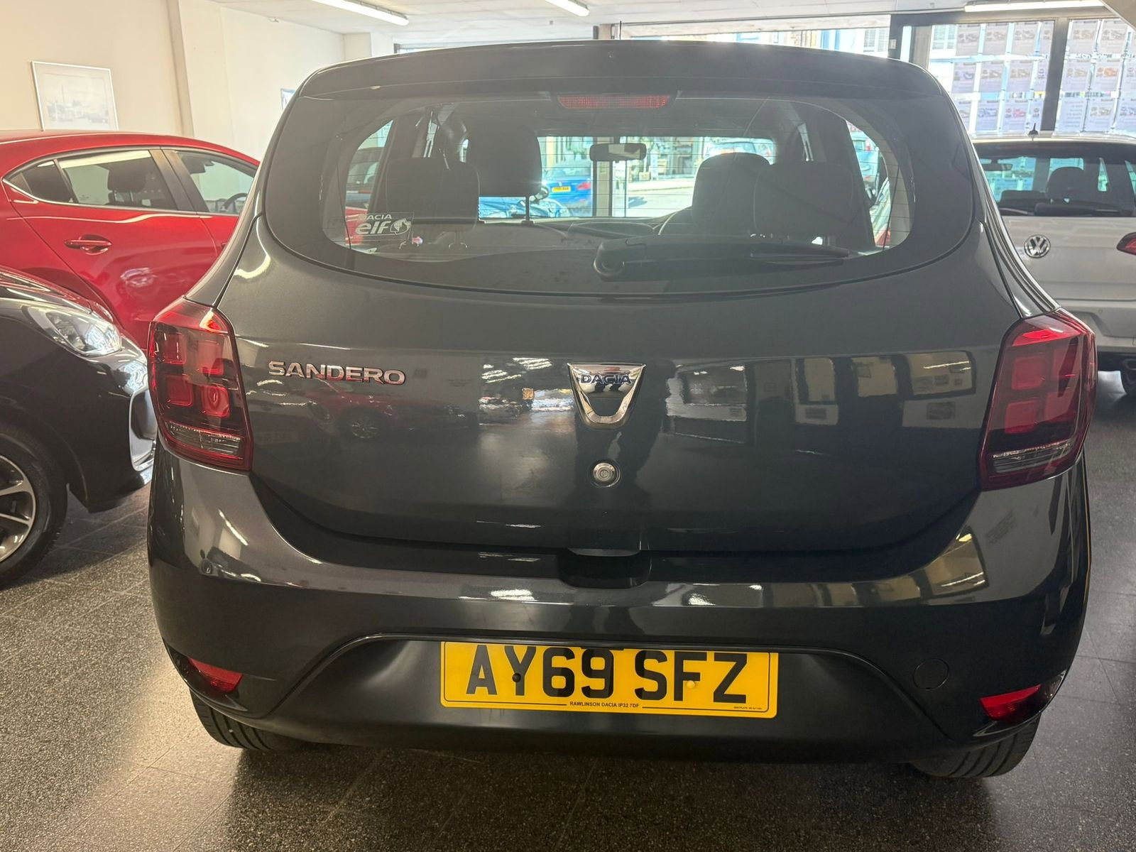 Dacia Sandero 0.9 TCe Essential Hatchback 5dr Petrol Manual Euro 6 (s/s) (90 ps) 5dr Manual 2019