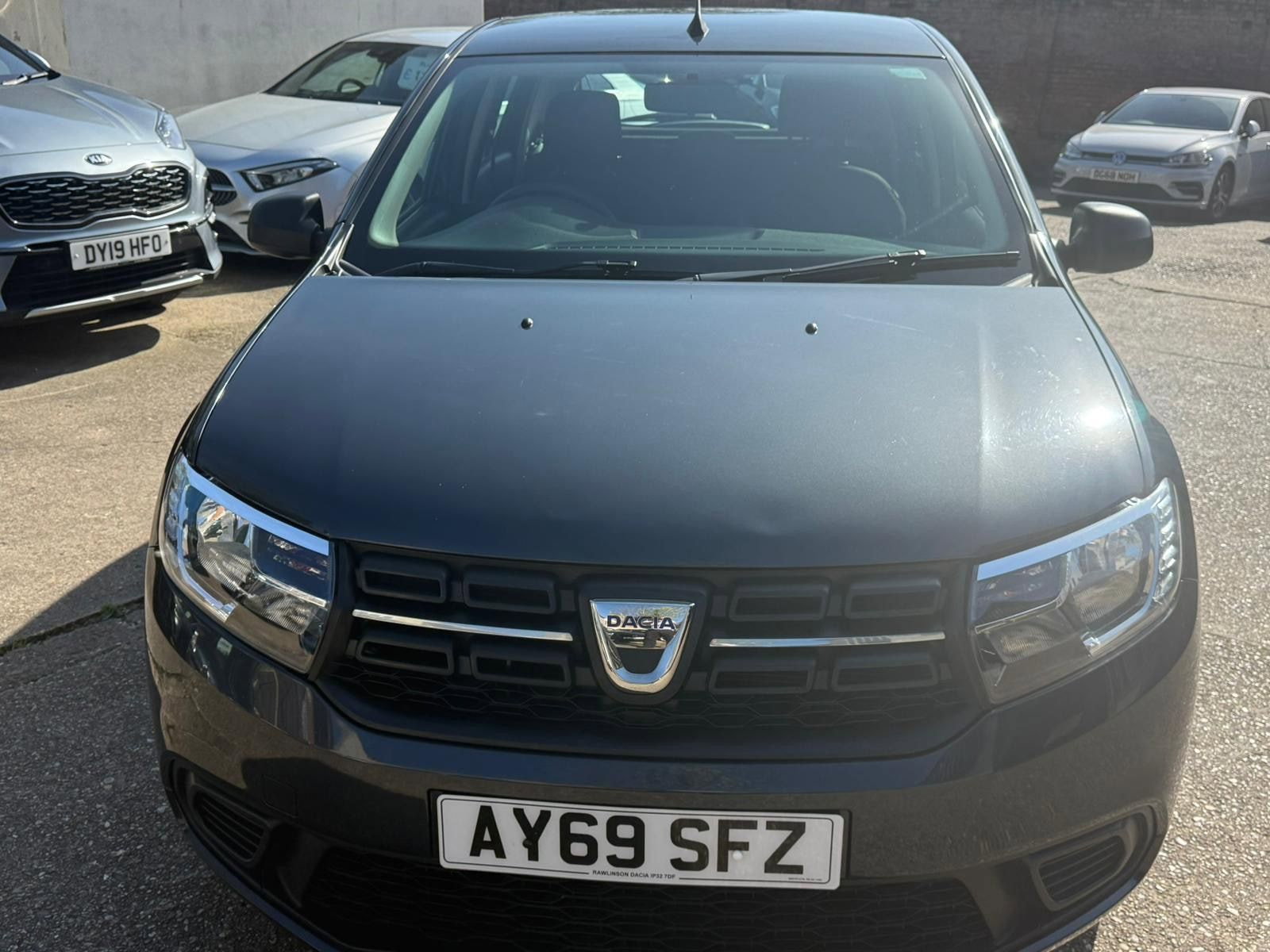 Dacia Sandero 0.9 TCe Essential Hatchback 5dr Petrol Manual Euro 6 (s/s) (90 ps) 5dr Manual 2019