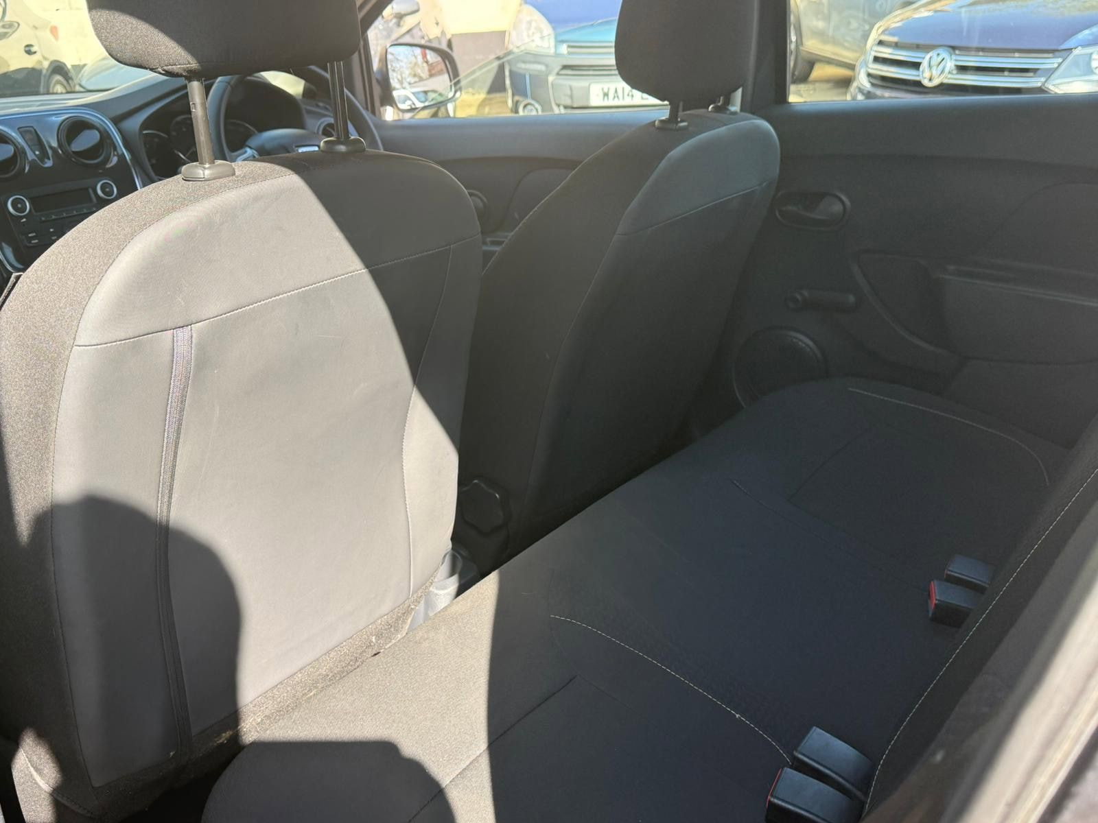 Dacia Sandero 0.9 TCe Essential Hatchback 5dr Petrol Manual Euro 6 (s/s) (90 ps) 5dr Manual 2019