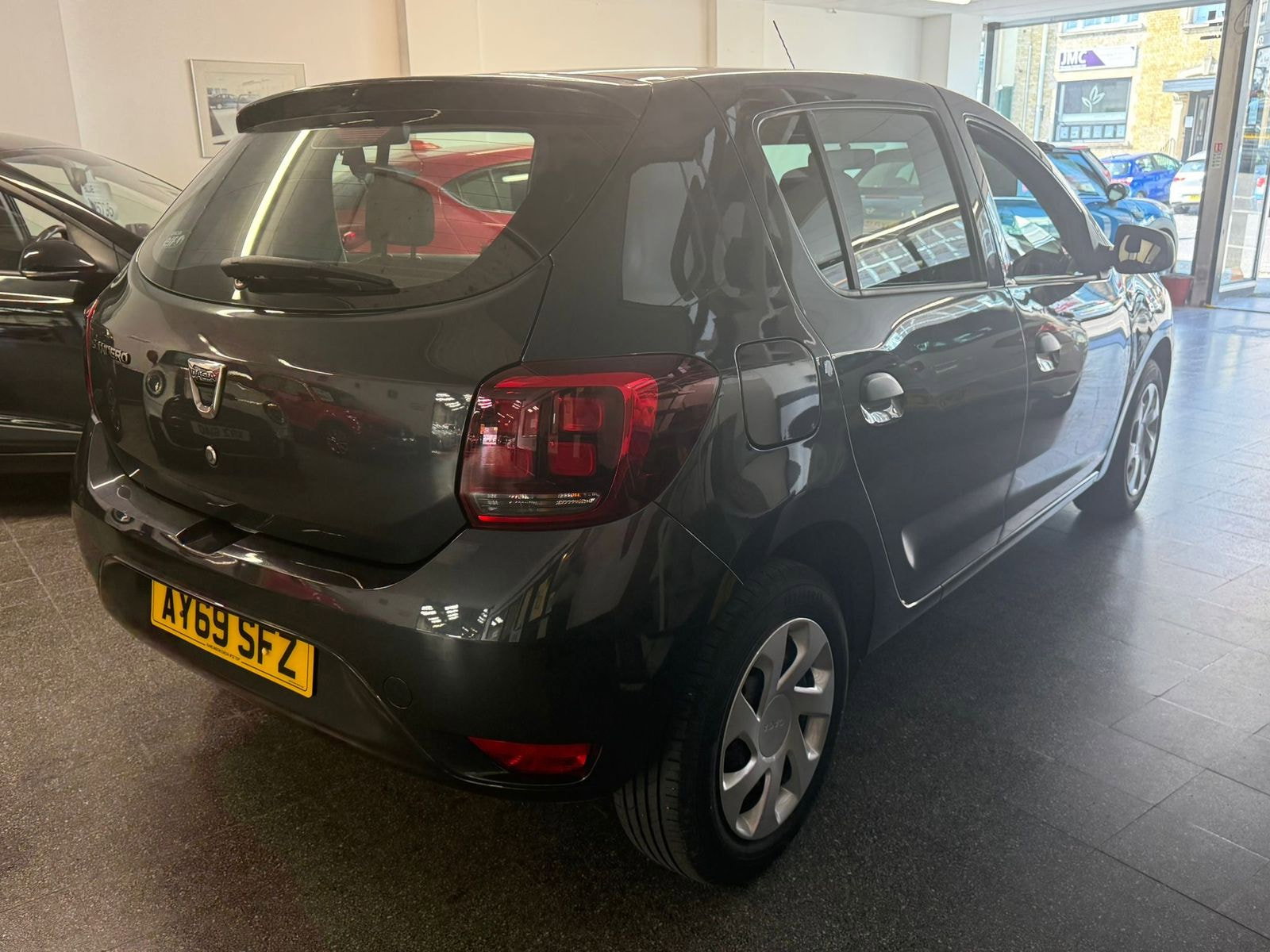 Dacia Sandero 0.9 TCe Essential Hatchback 5dr Petrol Manual Euro 6 (s/s) (90 ps) 5dr Manual 2019