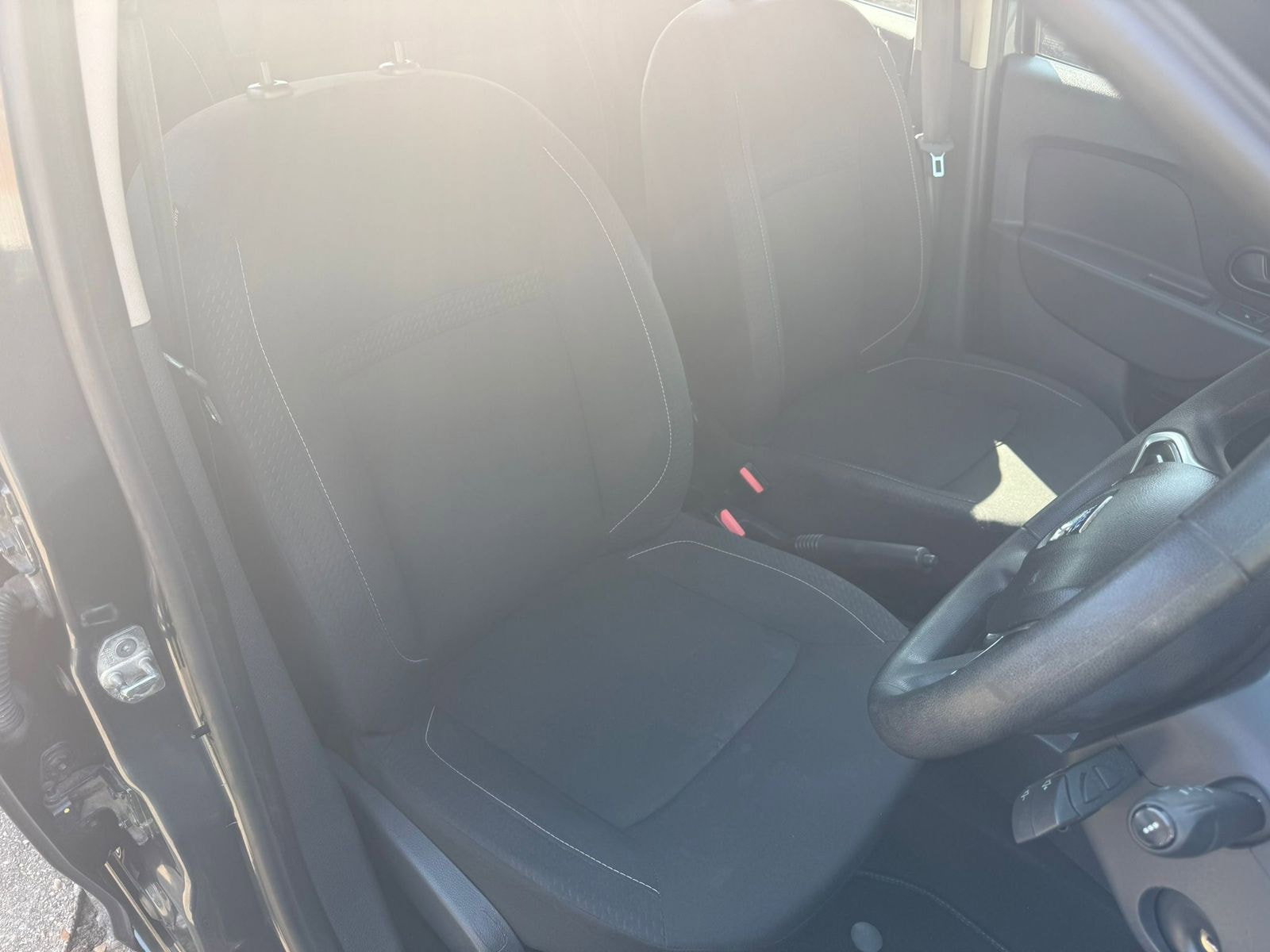 Dacia Sandero 0.9 TCe Essential Hatchback 5dr Petrol Manual Euro 6 (s/s) (90 ps) 5dr Manual 2019