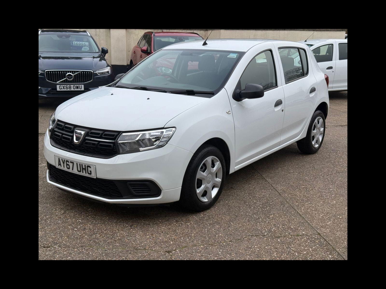 Dacia Sandero 1.0 SCe Ambiance Hatchback 5dr Petrol Manual Euro 6 (75 ps) 2 Keys, 12m MOT/6 M Warranty 5dr Manual 2017