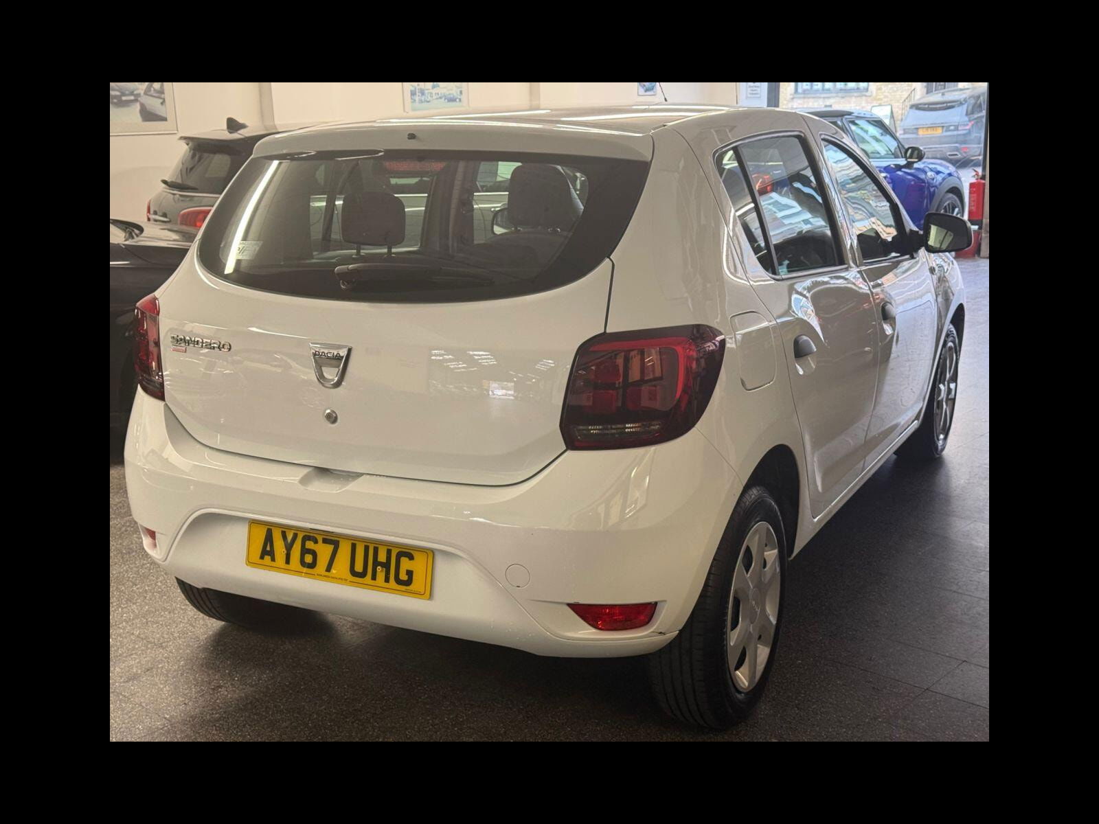 Dacia Sandero 1.0 SCe Ambiance Hatchback 5dr Petrol Manual Euro 6 (75 ps) 2 Keys, 12m MOT/6 M Warranty 5dr Manual 2017