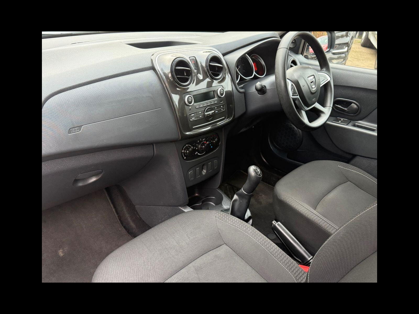 Dacia Sandero 1.0 SCe Ambiance Hatchback 5dr Petrol Manual Euro 6 (75 ps) 2 Keys, 12m MOT/6 M Warranty 5dr Manual 2017