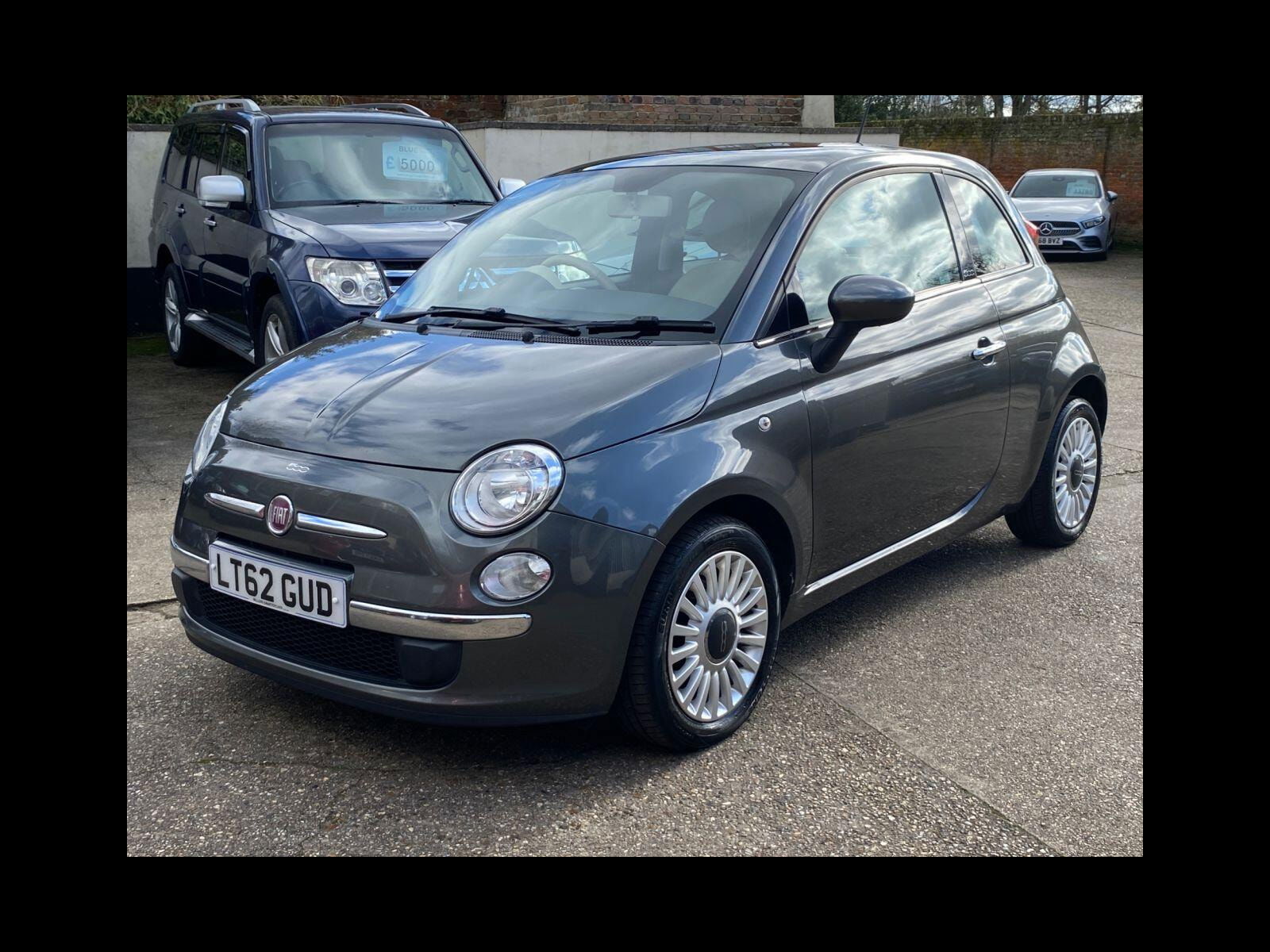 Fiat 500 0.9 TwinAir Lounge Hatchback 3dr Petrol Manual Euro 5 (s/s) (85 bhp) £20 Tax, Sunroof, ideal first car.. 3dr Manual 2012