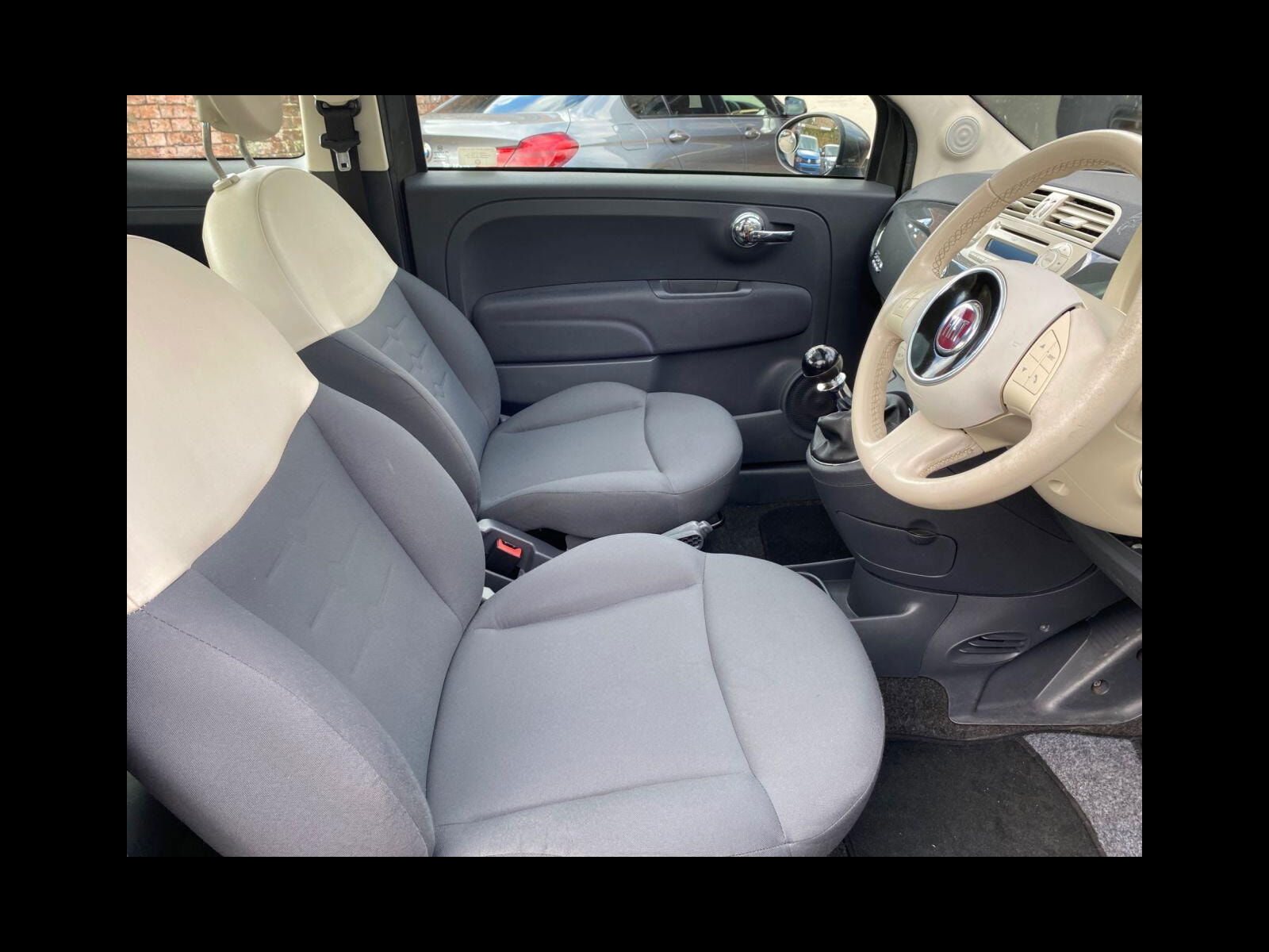 Fiat 500 0.9 TwinAir Lounge Hatchback 3dr Petrol Manual Euro 5 (s/s) (85 bhp) £20 Tax, Sunroof, ideal first car.. 3dr Manual 2012