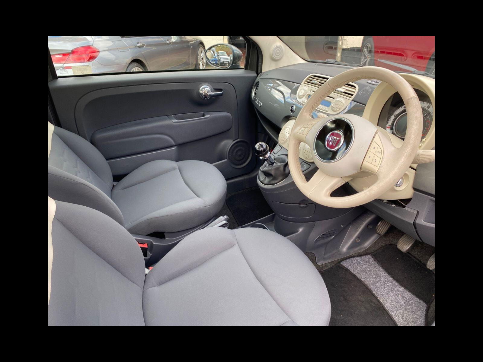Fiat 500 0.9 TwinAir Lounge Hatchback 3dr Petrol Manual Euro 5 (s/s) (85 bhp) £20 Tax, Sunroof, ideal first car.. 3dr Manual 2012